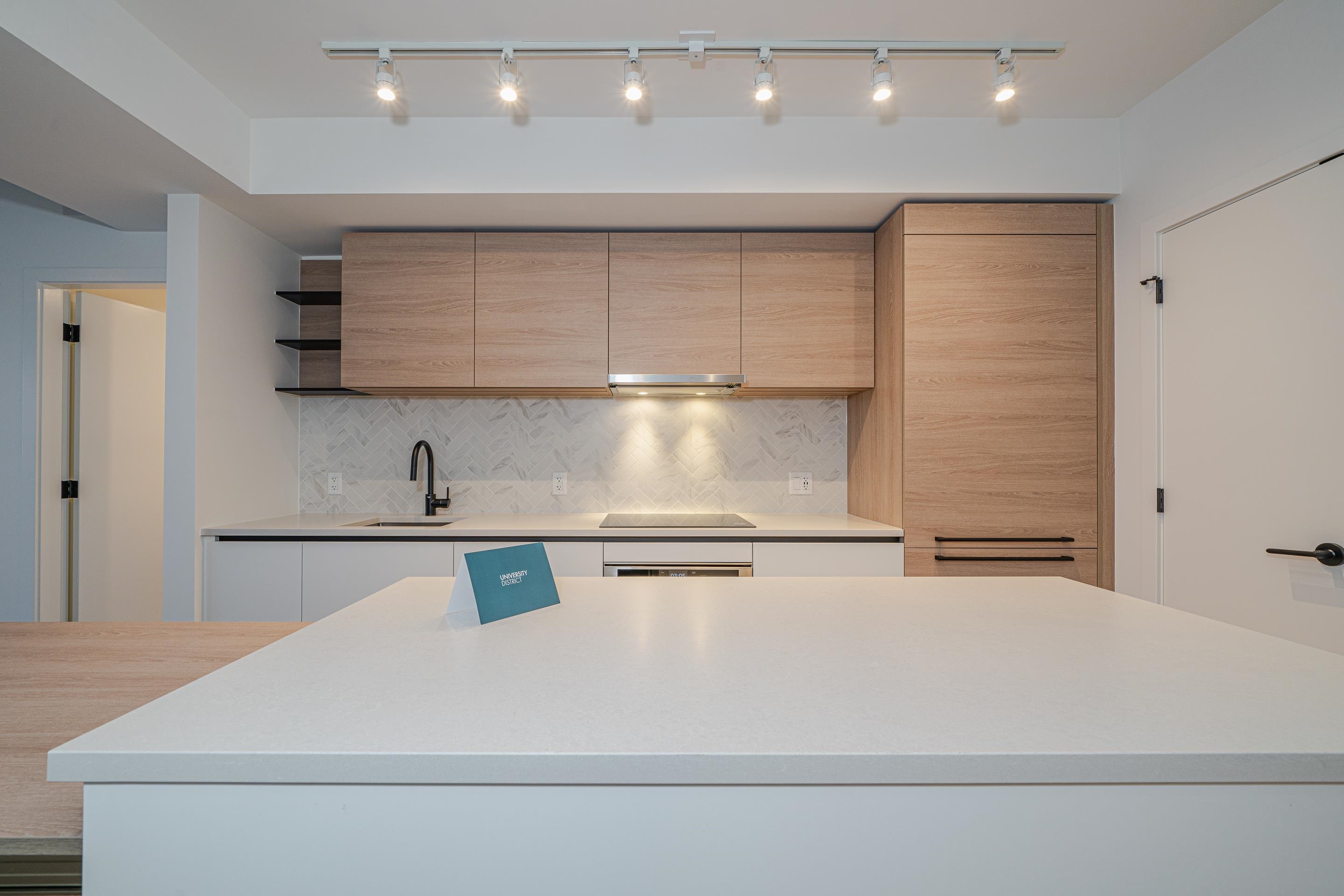 2409 10448 UNIVERSITY DRIVE, #2409