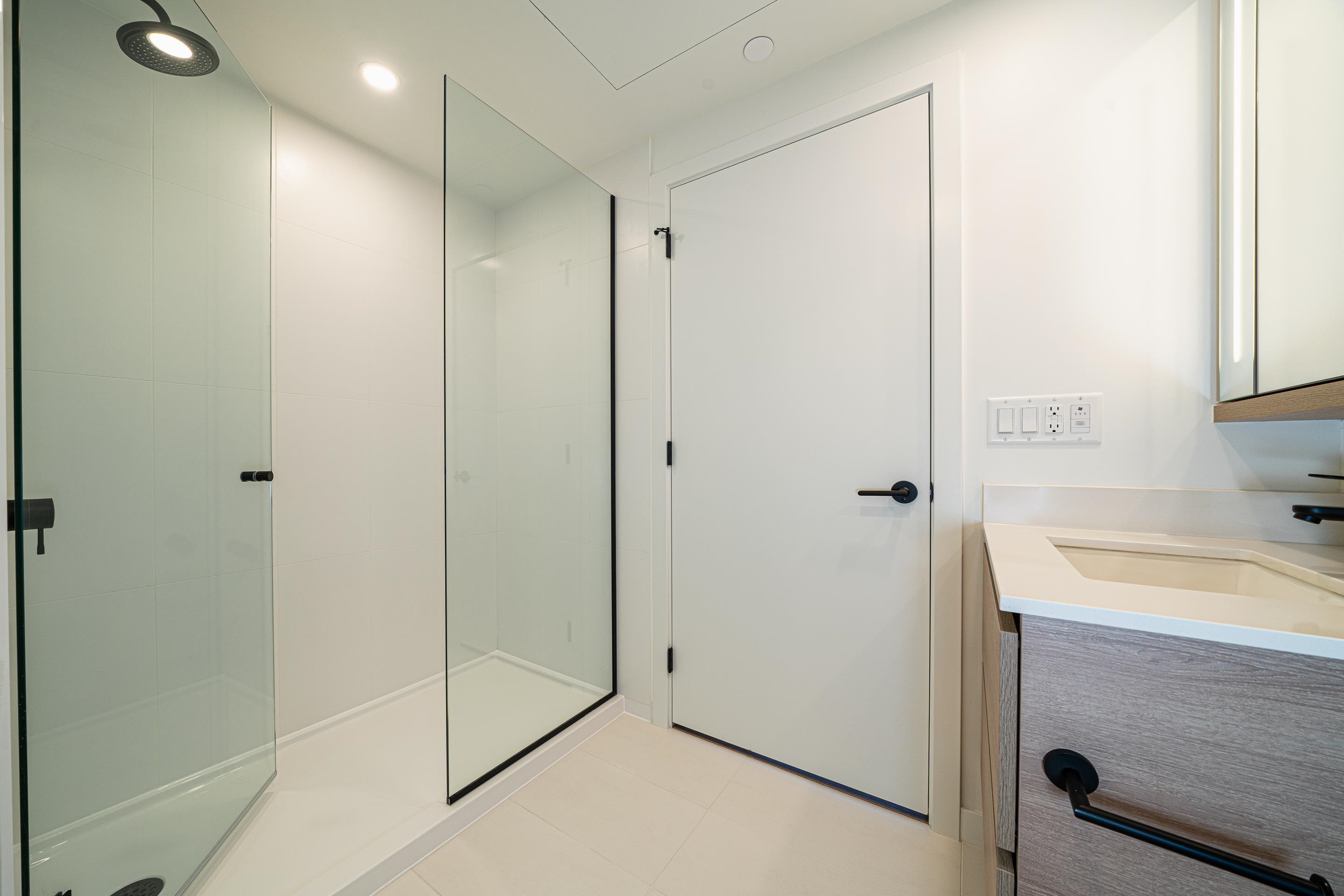 2409 10448 UNIVERSITY DRIVE, #2409