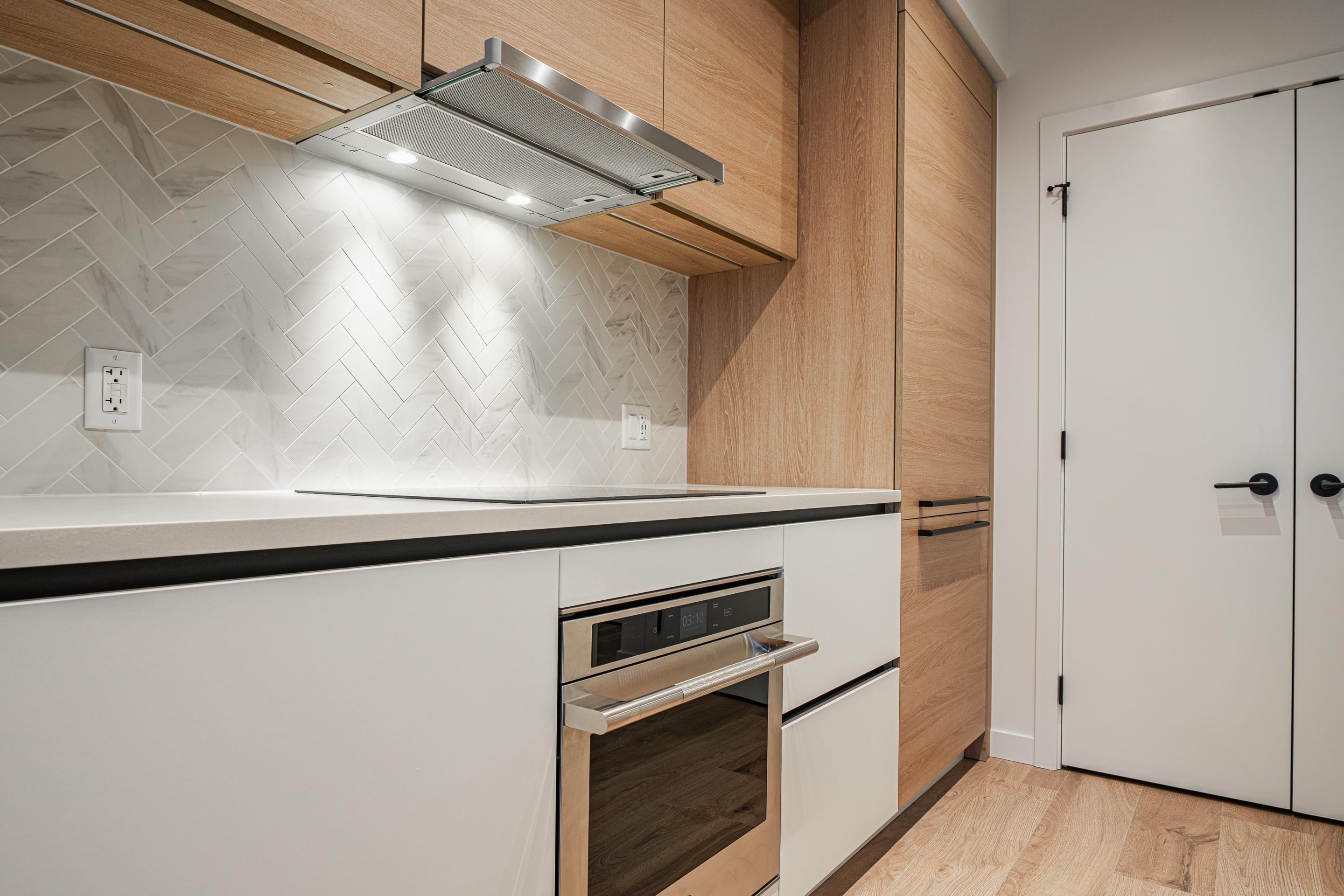 2409 10448 UNIVERSITY DRIVE, #2409