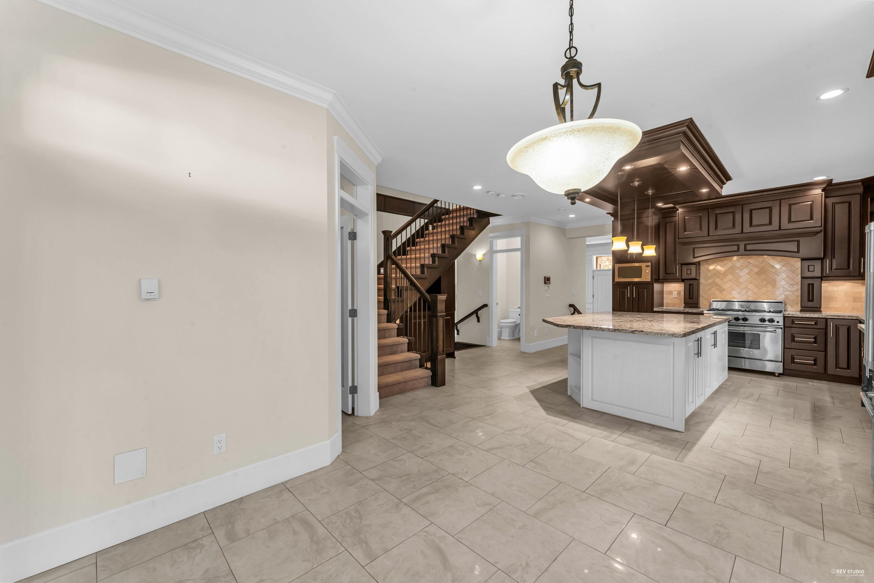 405 MUNDY STREET
