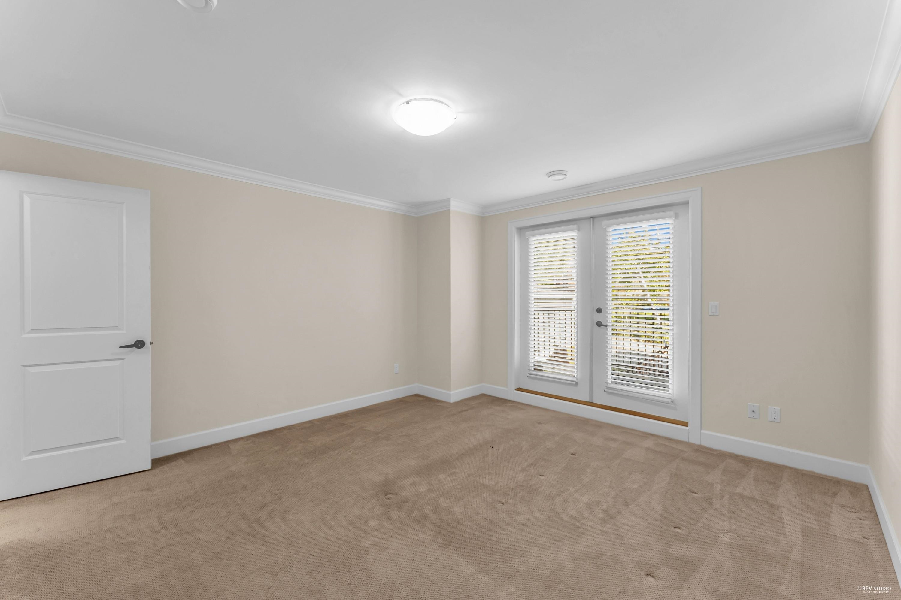 405 MUNDY STREET