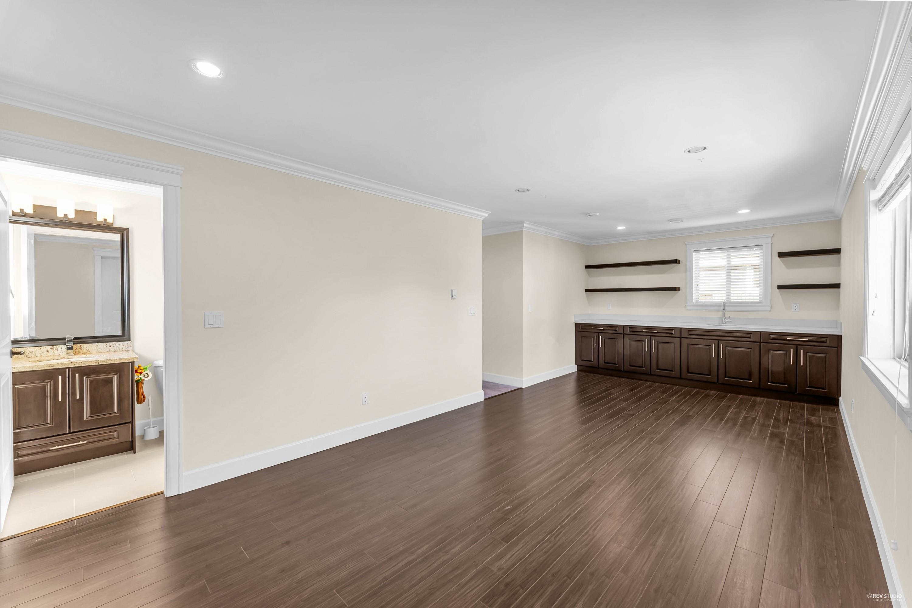 405 MUNDY STREET