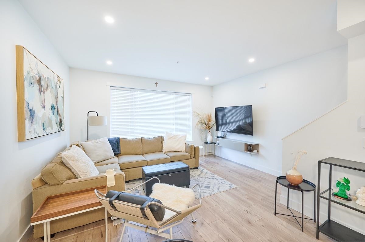 10 19704 55A AVENUE, #10