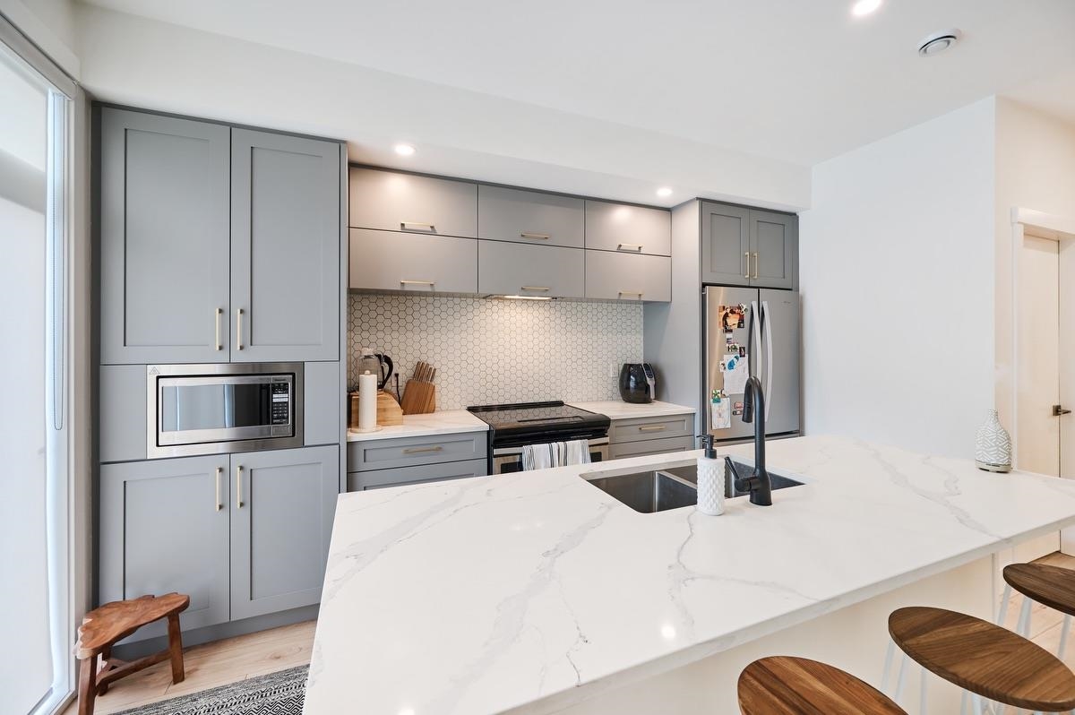 10 19704 55A AVENUE, #10
