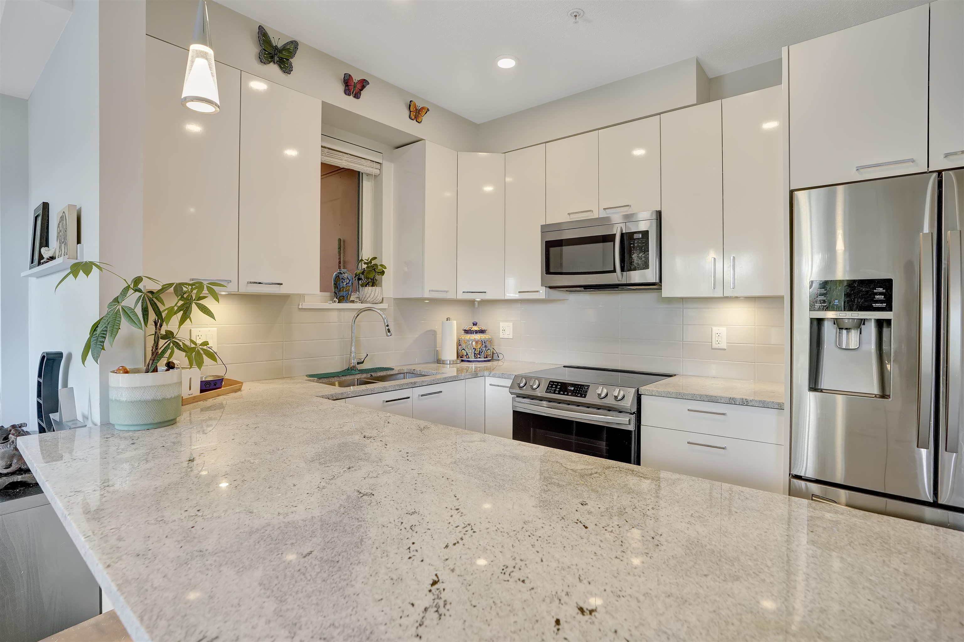 212 5485 BRYDON CRESCENT, #212