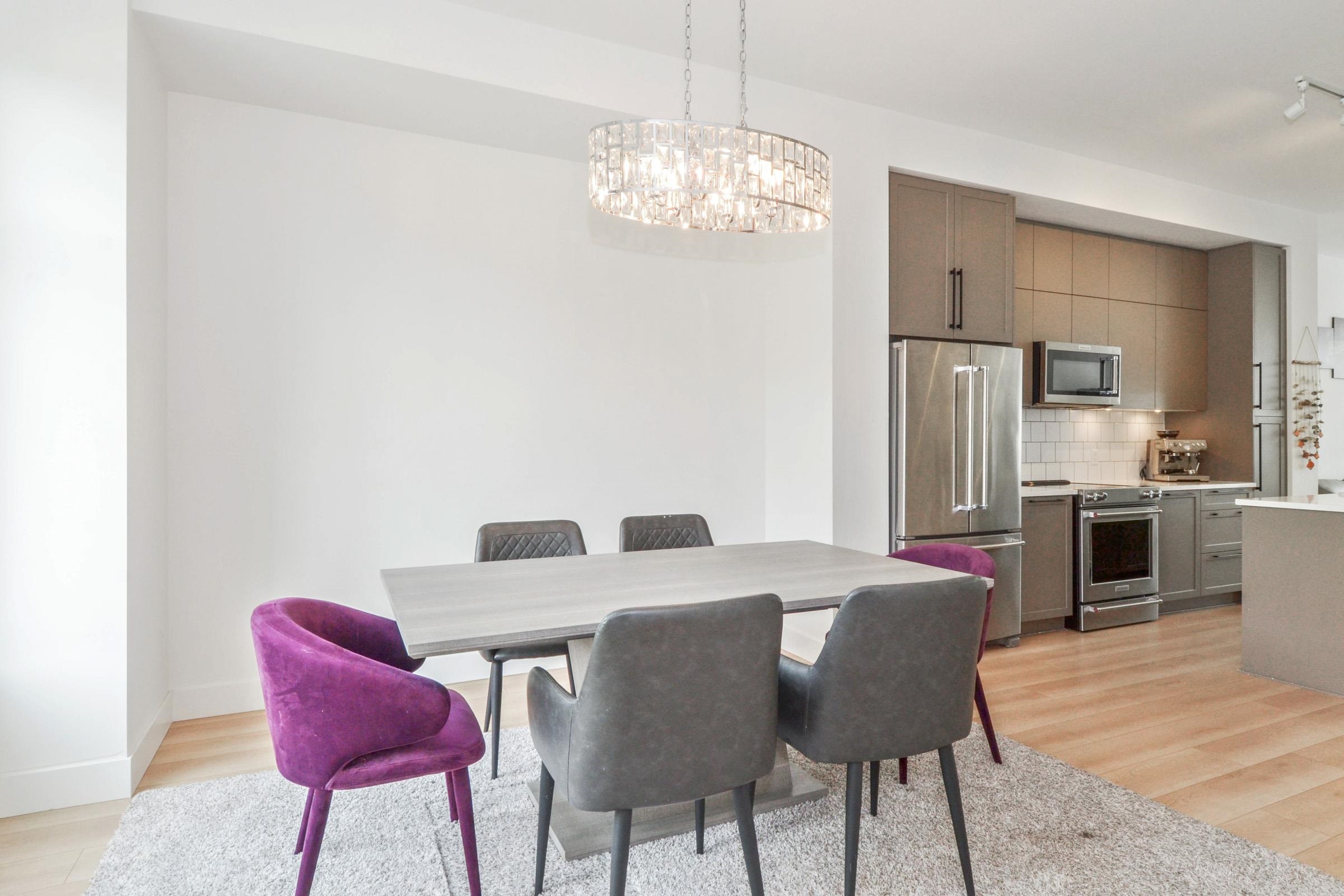 35 3552 VICTORIA DRIVE, #35
