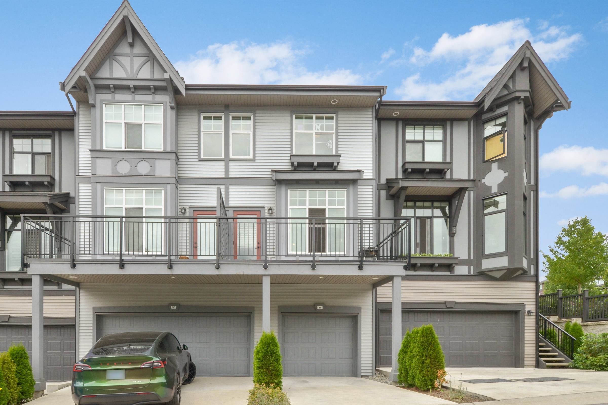 35 3552 VICTORIA DRIVE, #35
