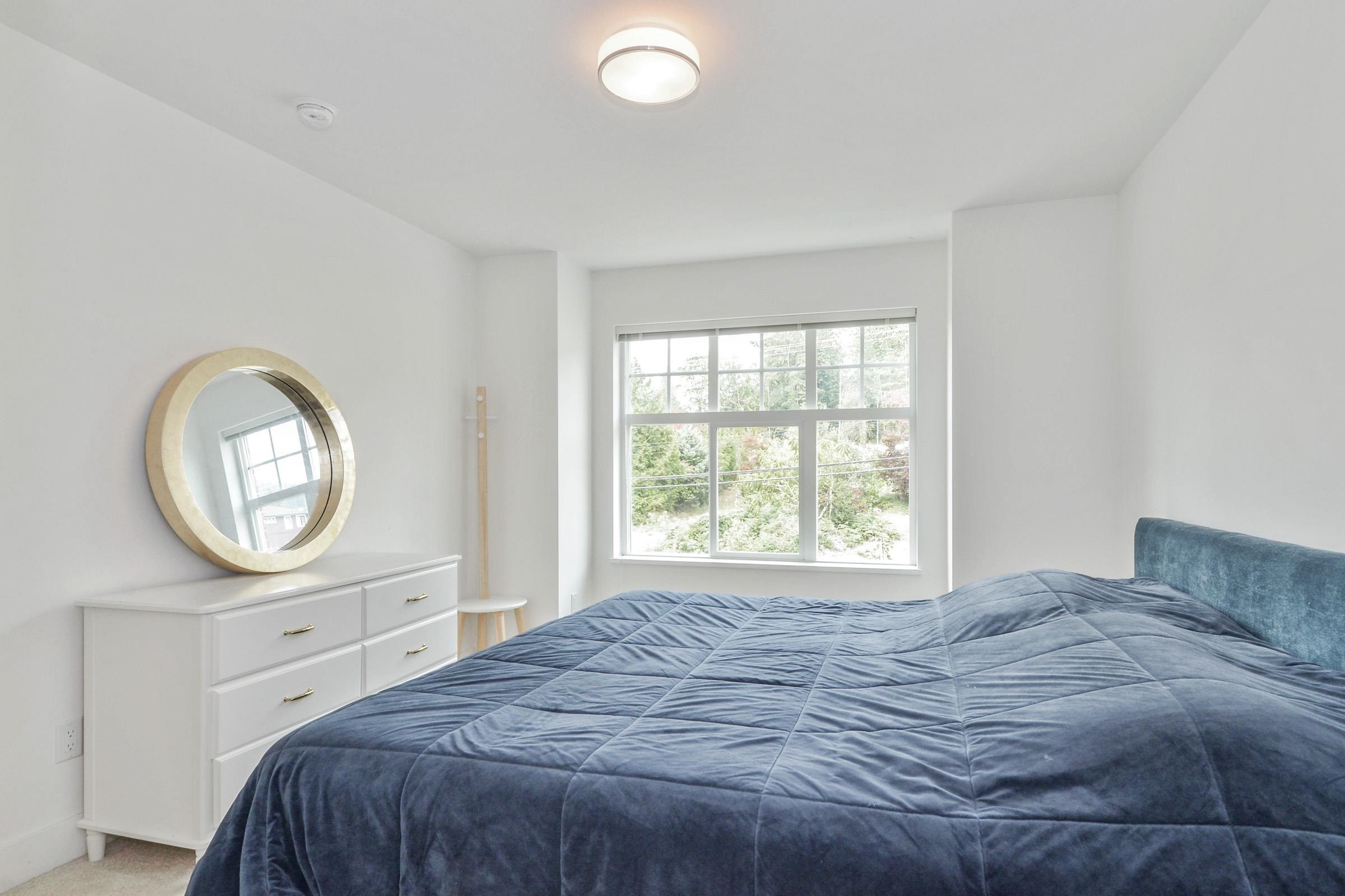 35 3552 VICTORIA DRIVE, #35