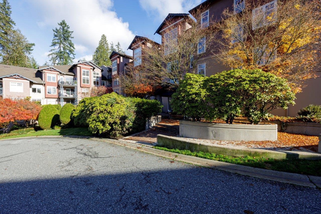 201 1140 STRATHAVEN DRIVE, #201