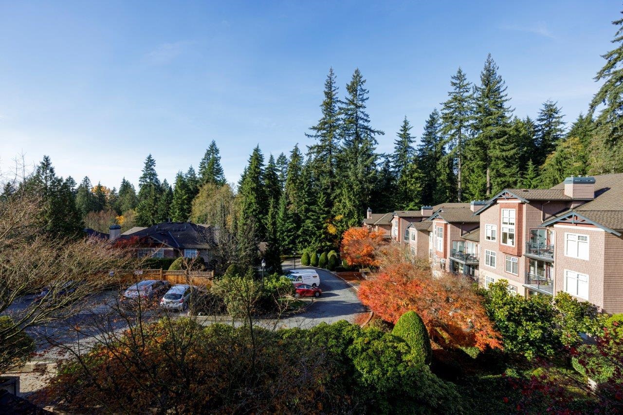 201 1140 STRATHAVEN DRIVE, #201