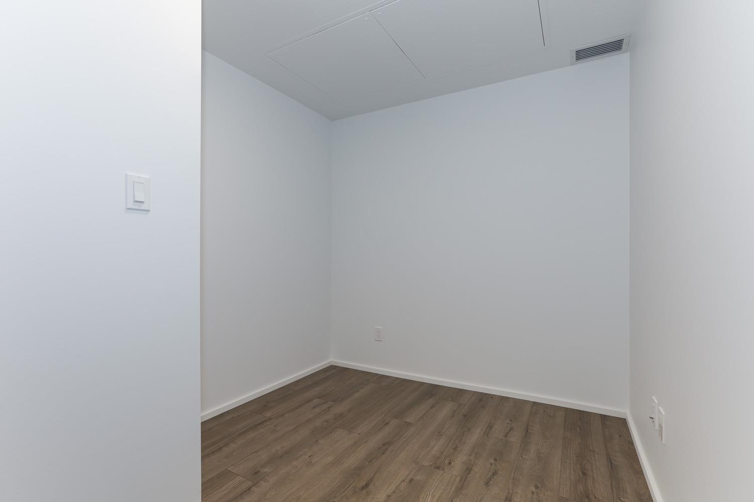 801 3809 EVERGREEN PLACE, #801