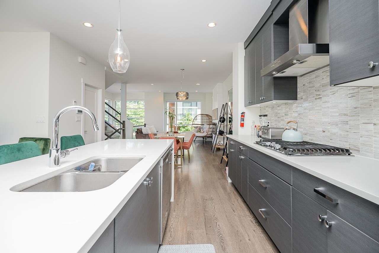 38 15688 28 AVENUE, #38