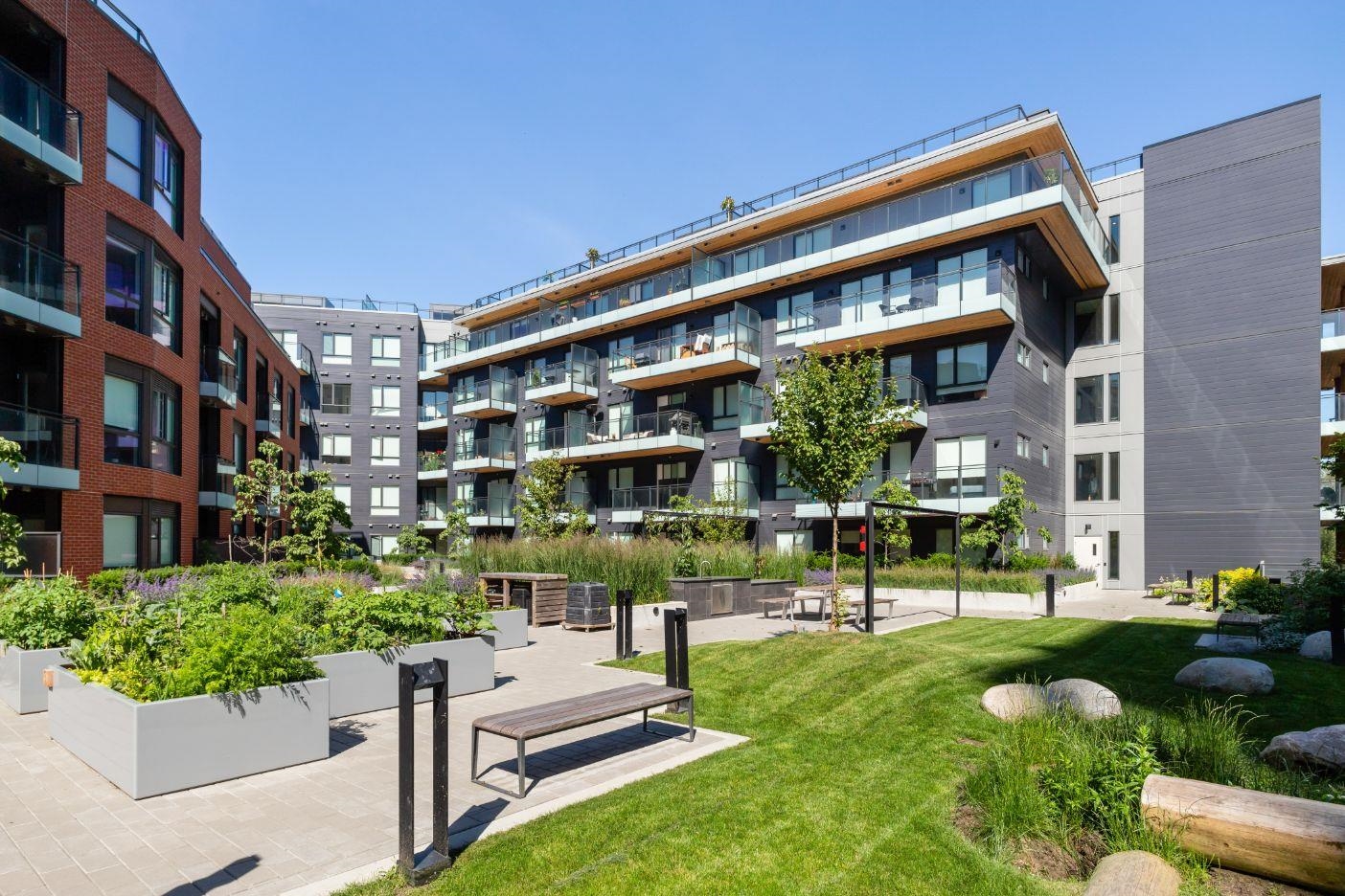 808 3581 E KENT AVENUE NORTH, #808