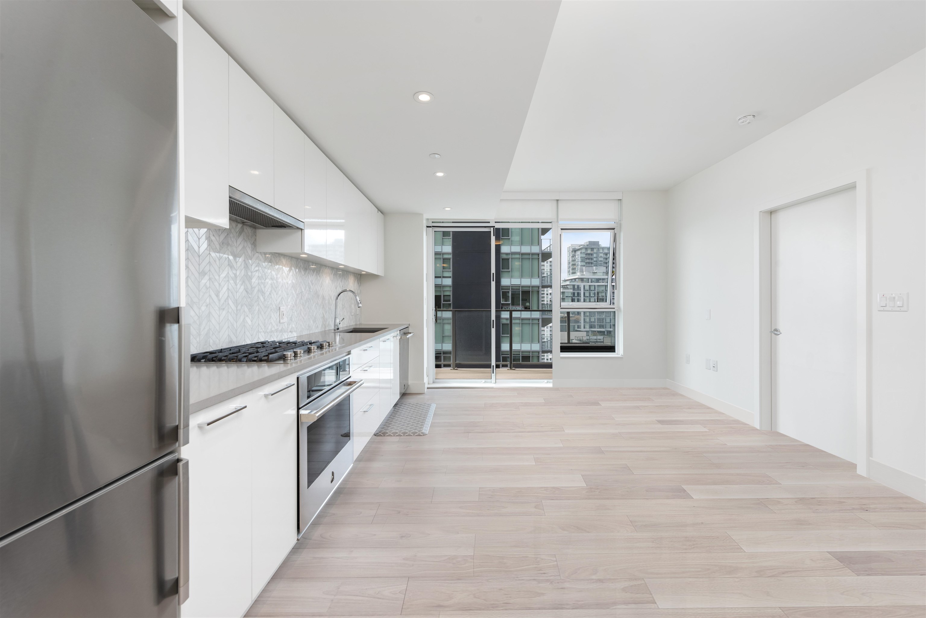 808 3581 E KENT AVENUE NORTH, #808