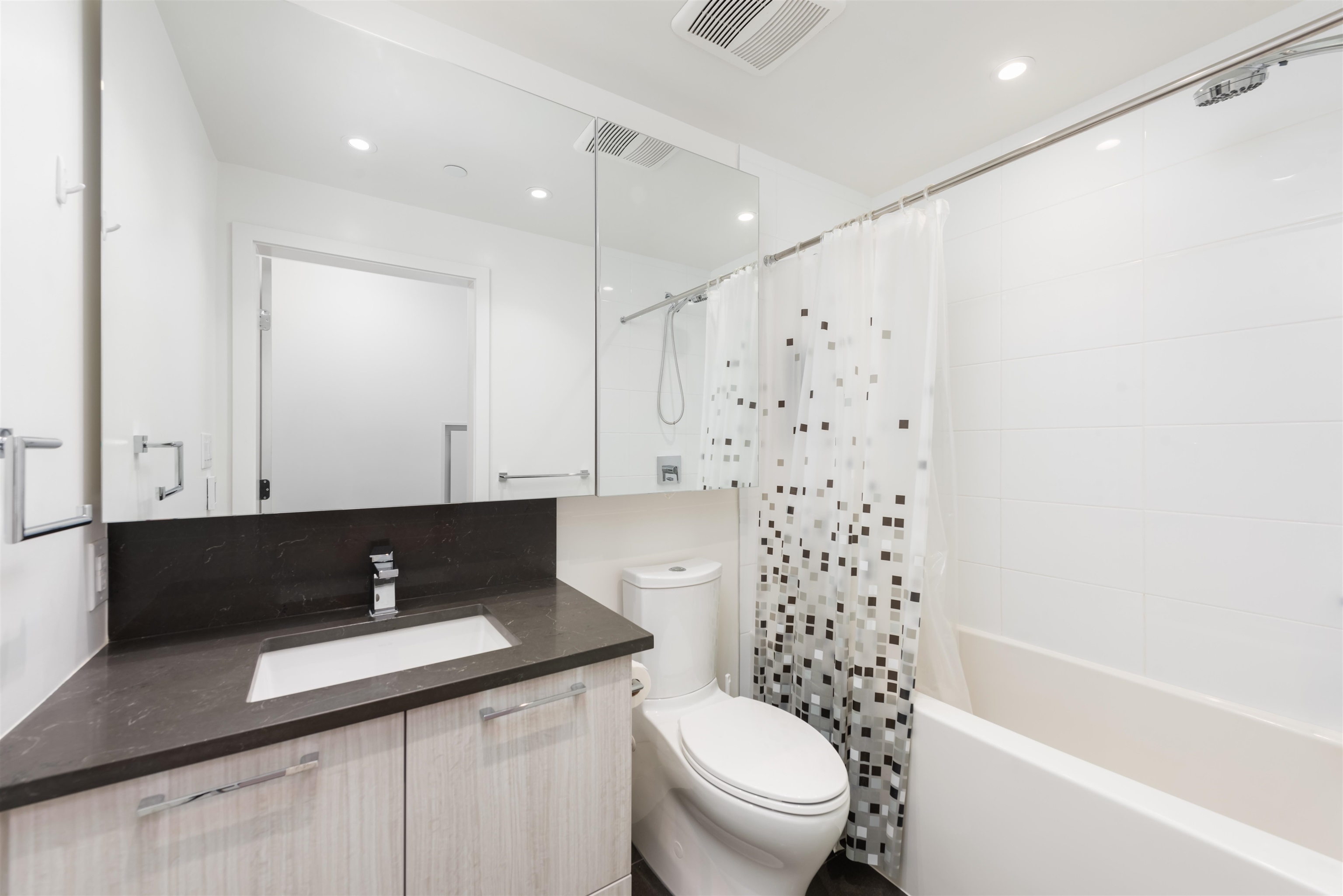 808 3581 E KENT AVENUE NORTH, #808