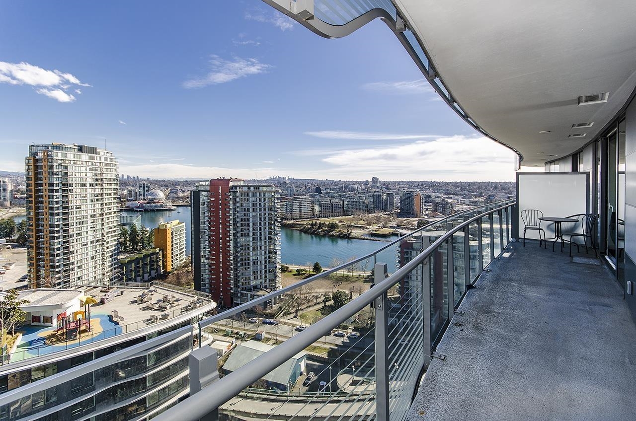 2416 89 NELSON STREET, #2416