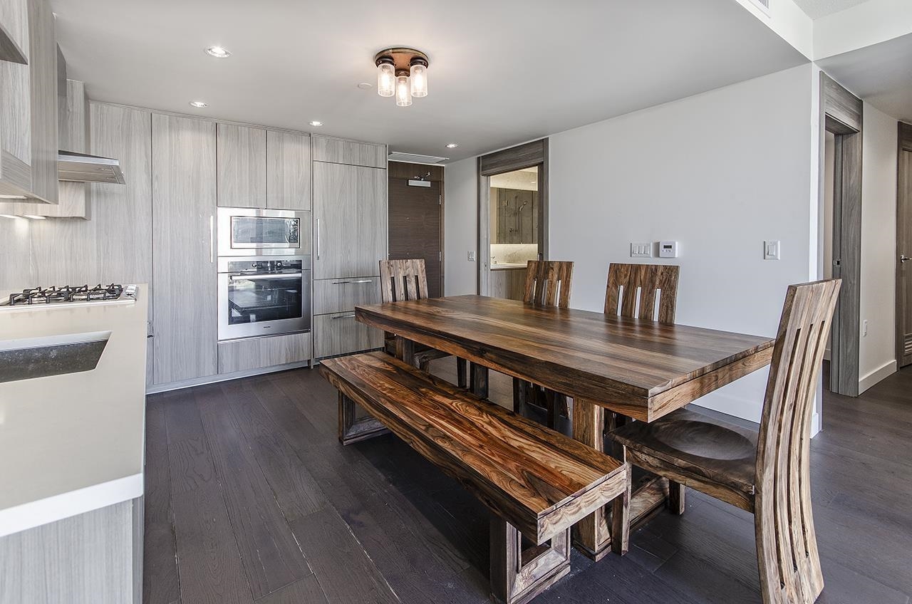 2416 89 NELSON STREET, #2416