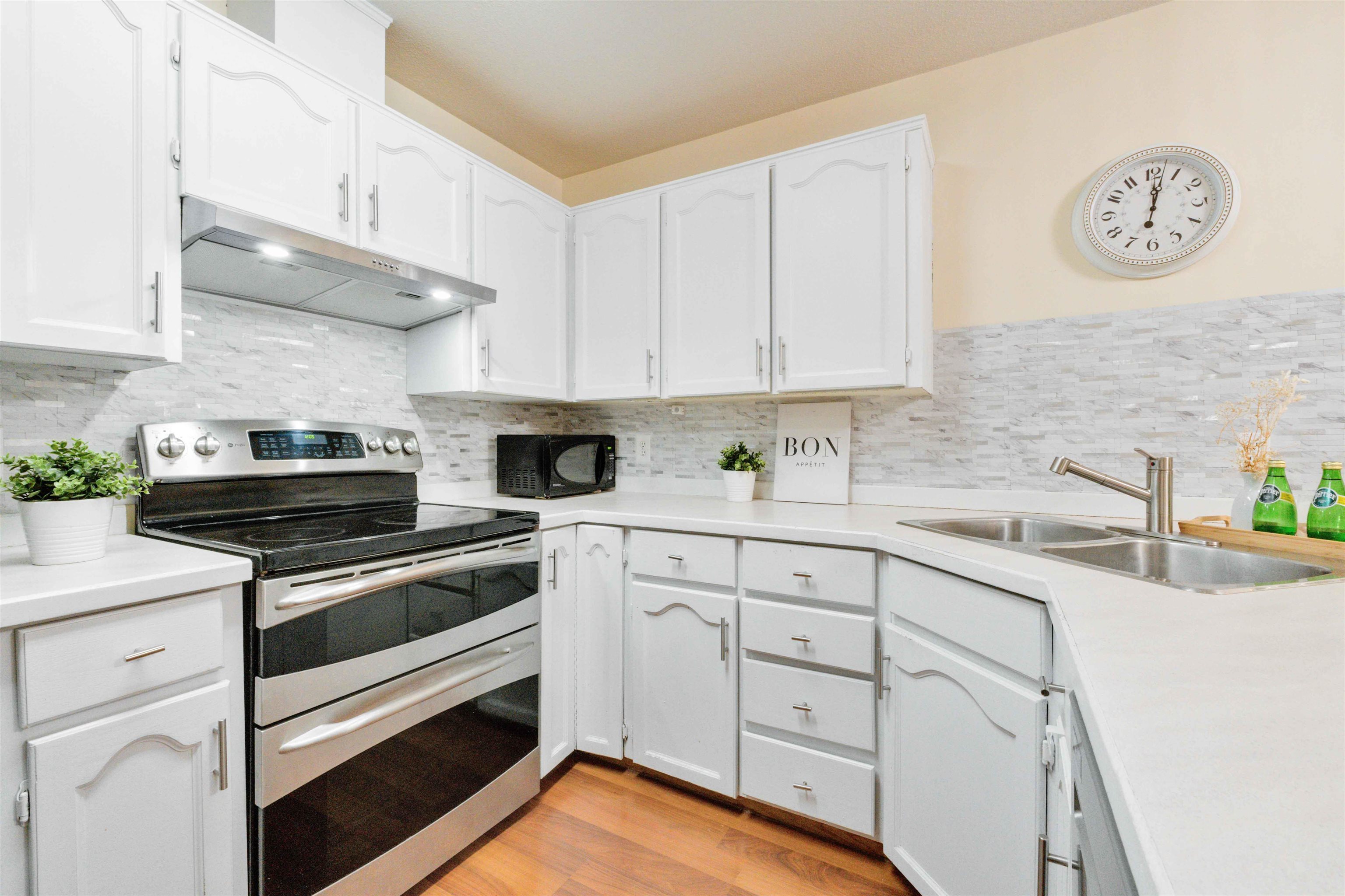 204 11595 FRASER STREET, #204