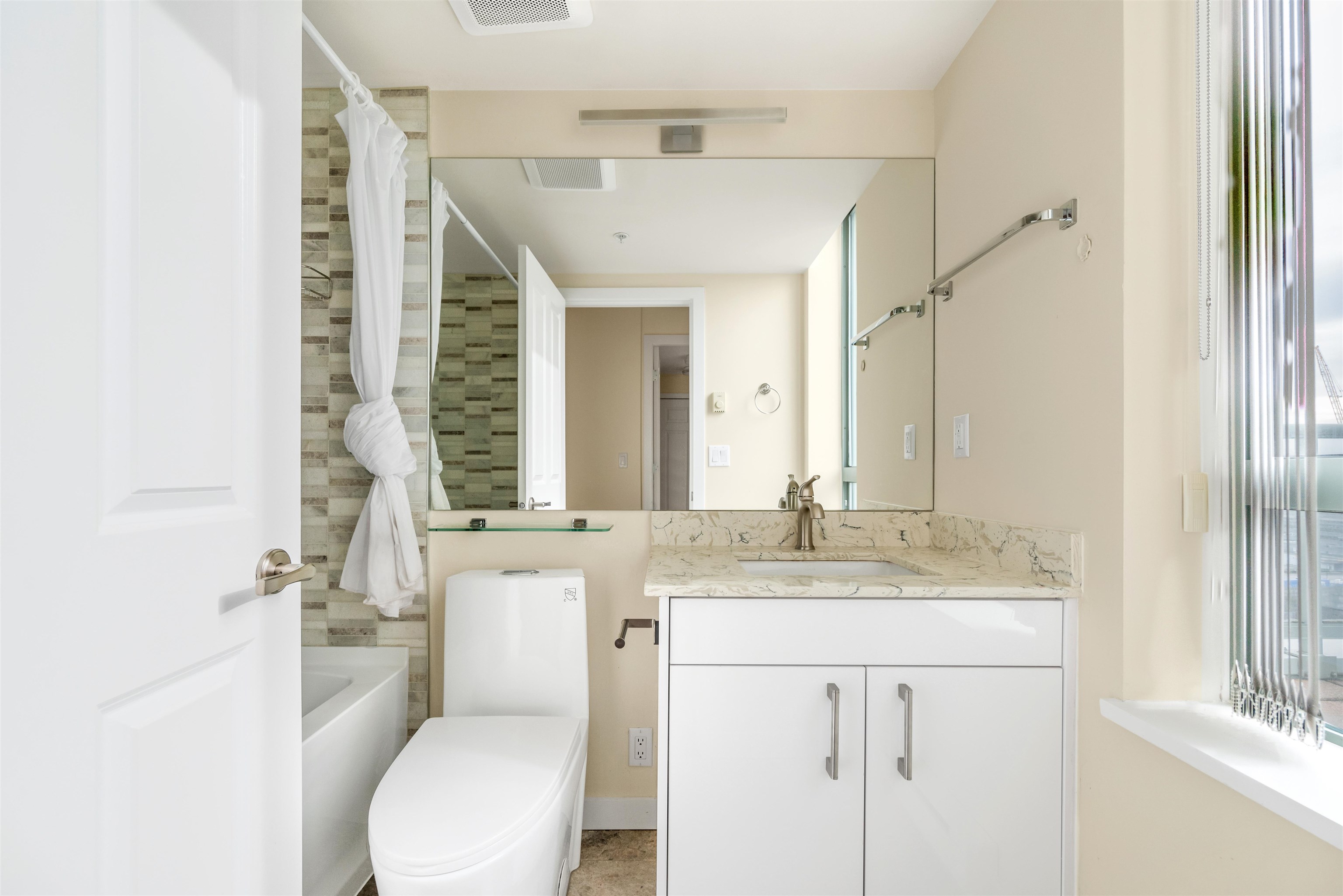 1702 4788 HAZEL STREET, #1702