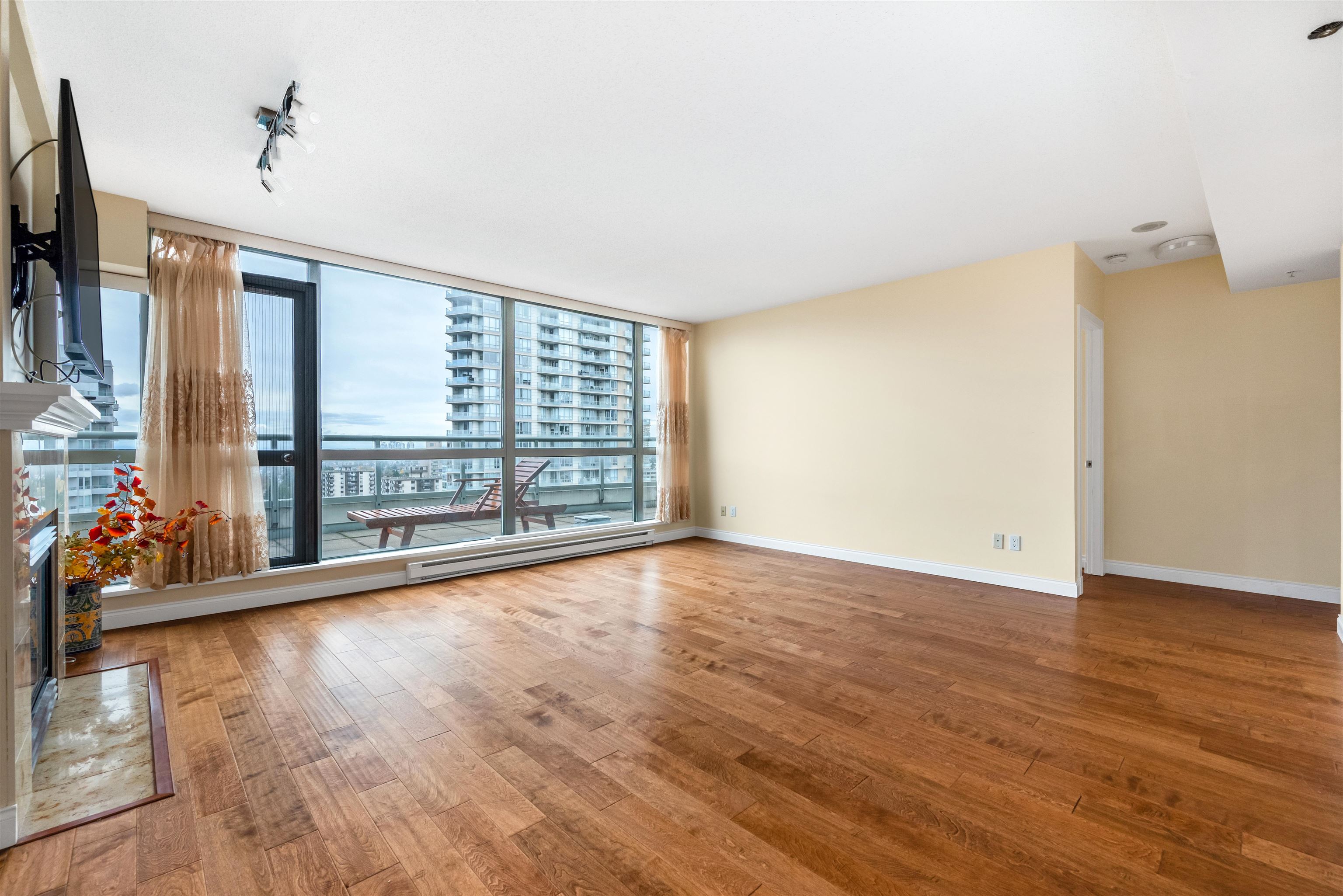 1702 4788 HAZEL STREET, #1702