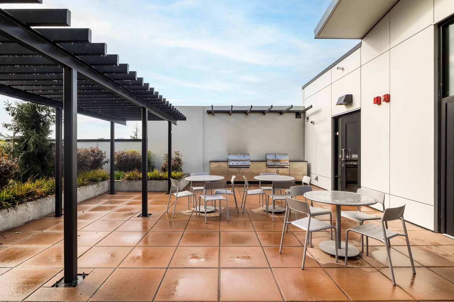 304 1471 HUNTER STREET, #304