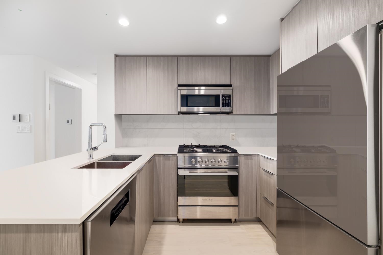 304 1471 HUNTER STREET, #304