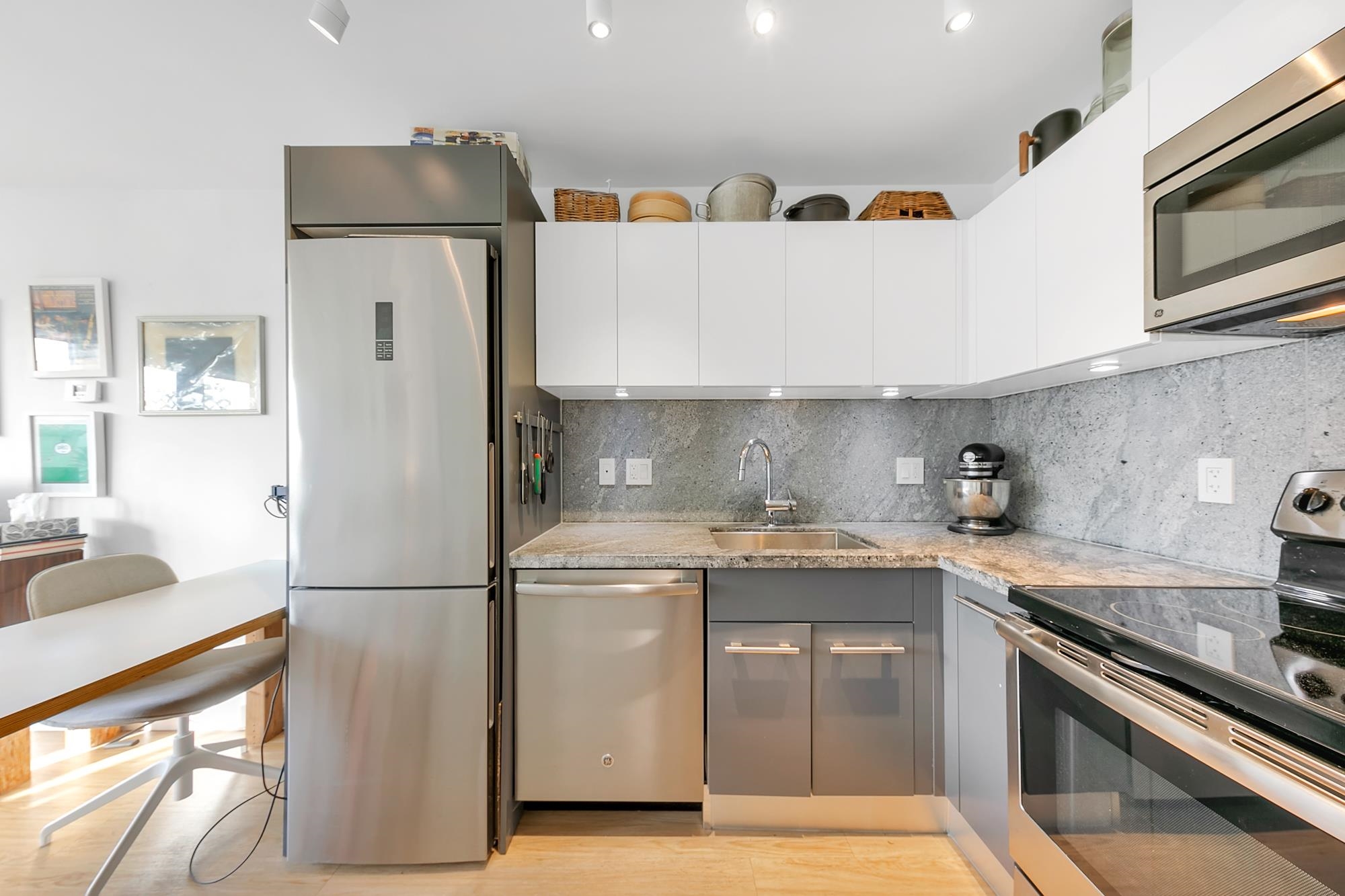 603 188 KEEFER STREET, #603