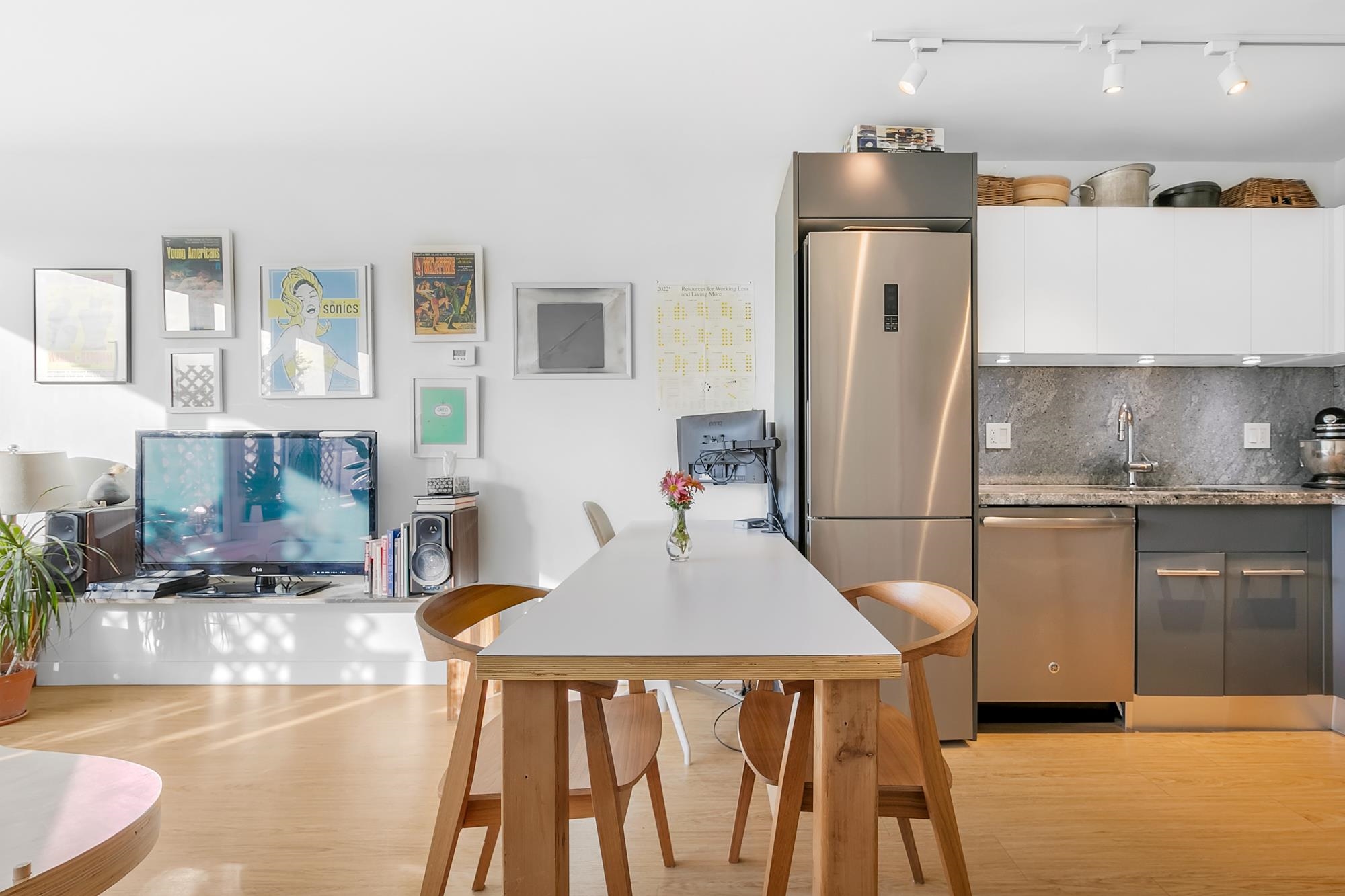 603 188 KEEFER STREET, #603