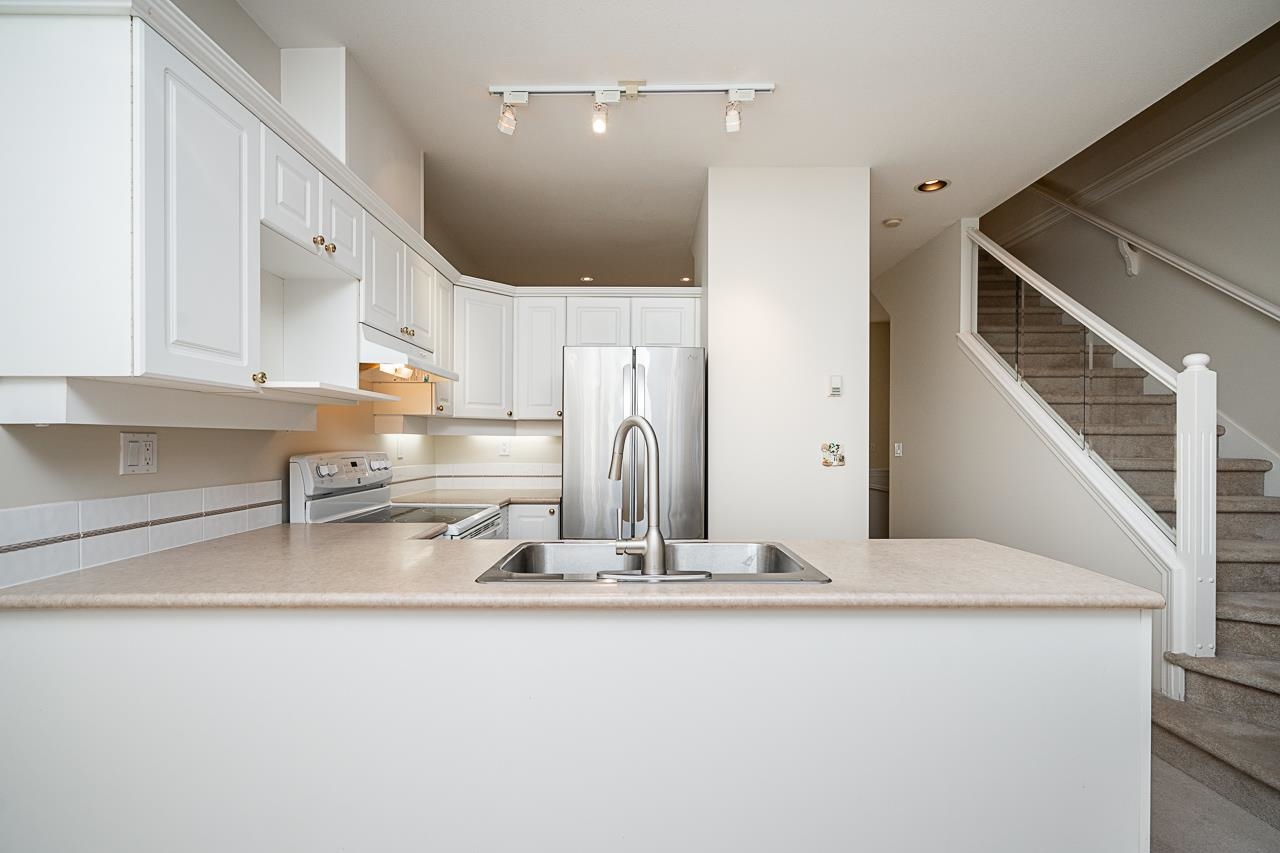 21 14877 58 AVENUE, #21