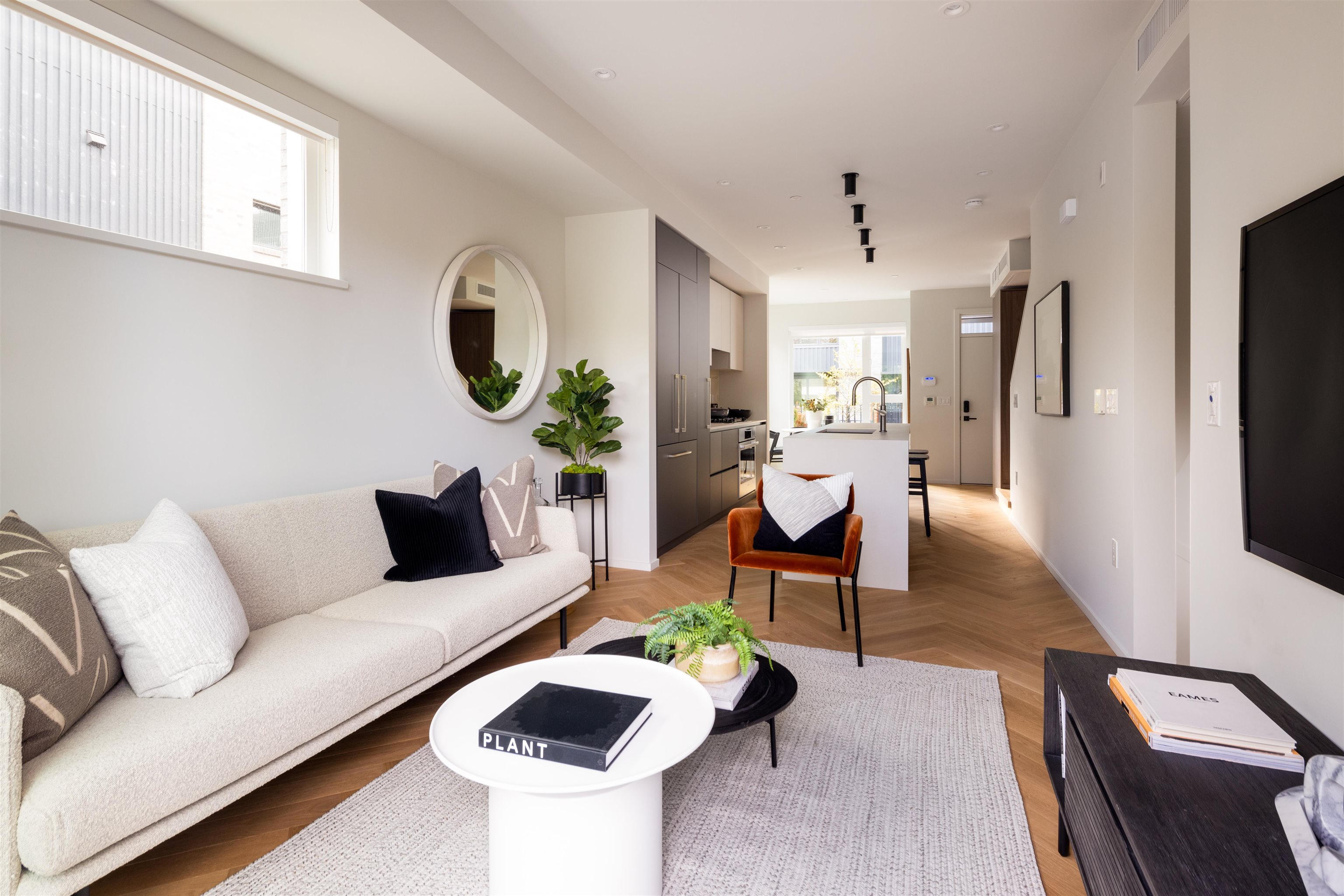 124 755 W 49TH AVENUE, #124