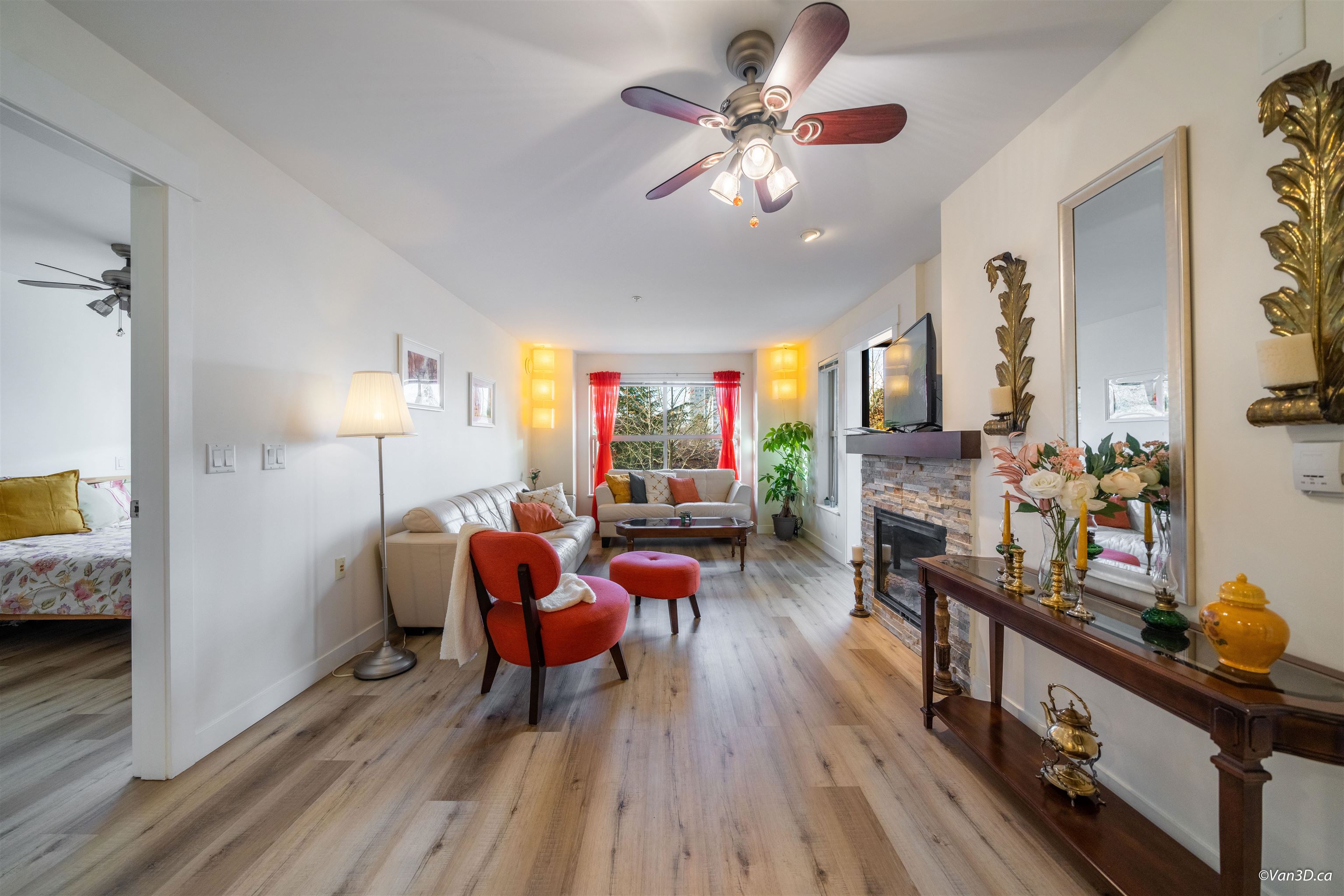 209 1468 ST ANDREWS AVENUE, #209