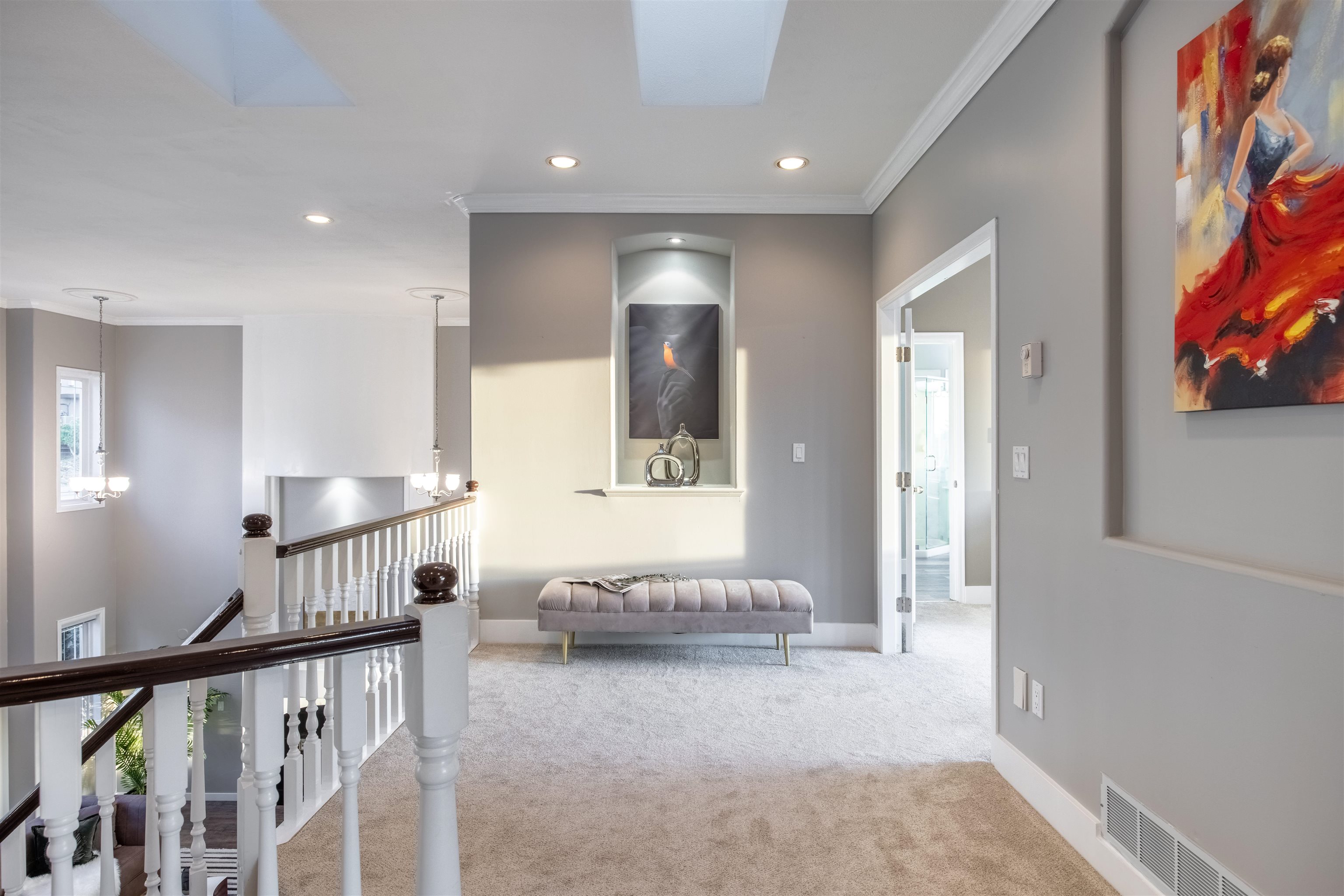 2566 DIAMOND CRESCENT