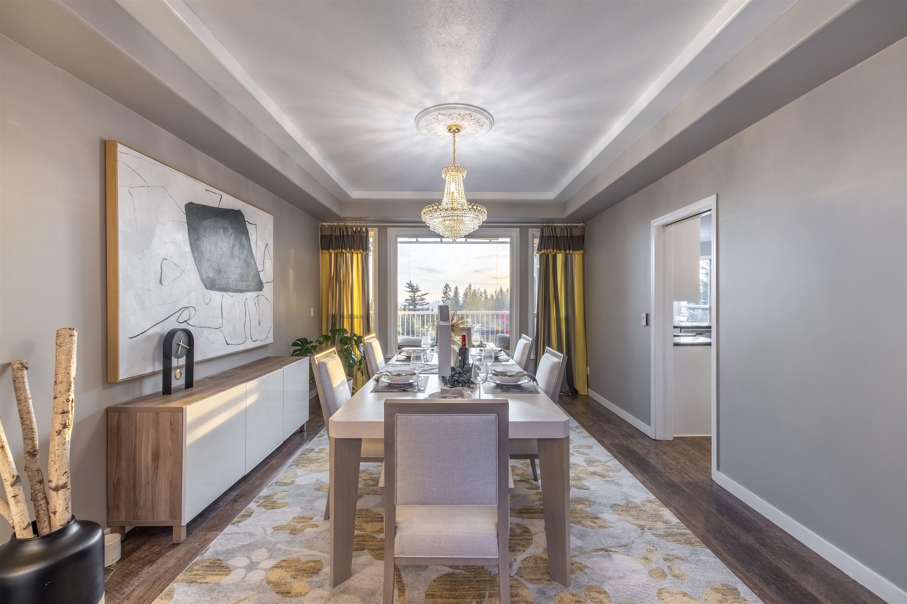2566 DIAMOND CRESCENT