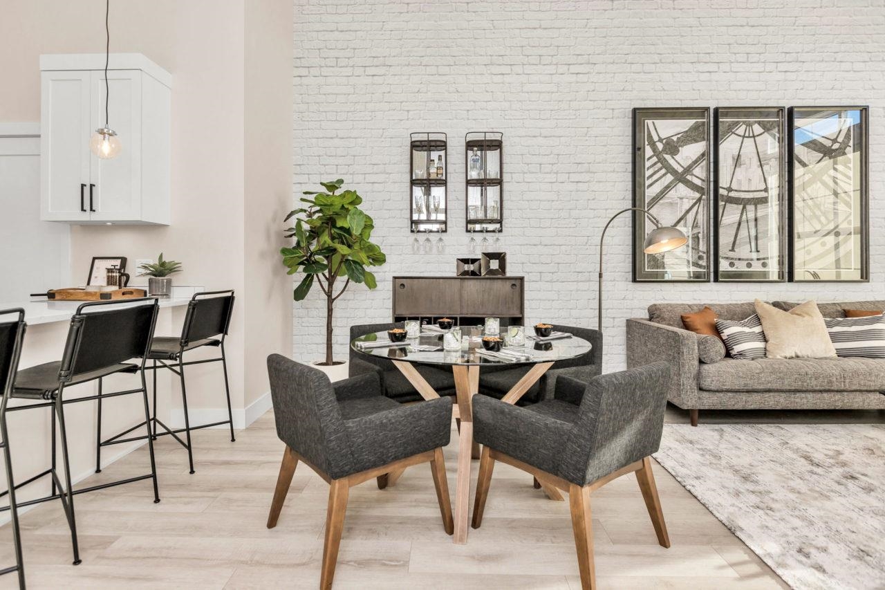 407 22348 NORTH AVENUE, #407