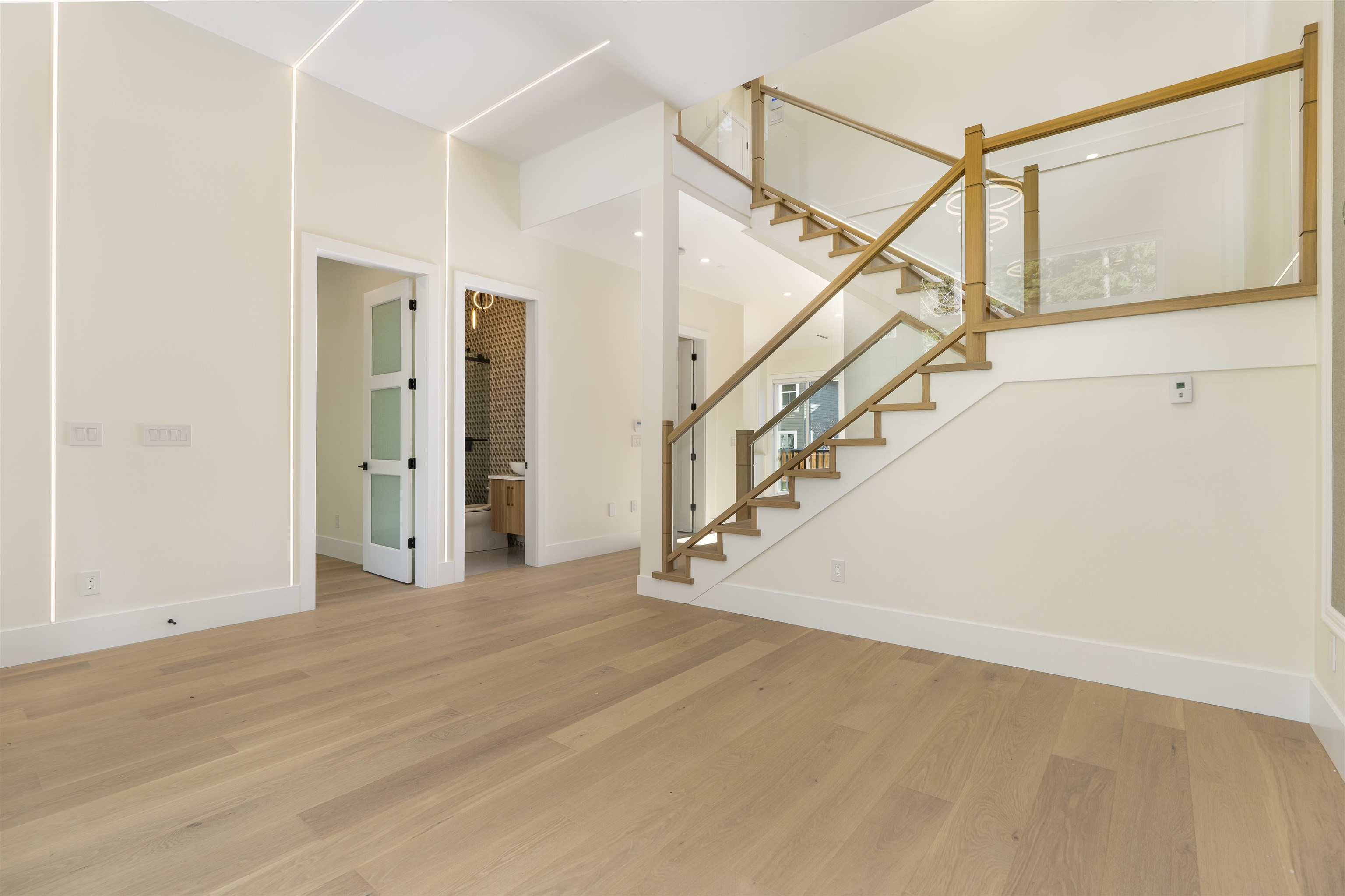 20070 27A AVENUE