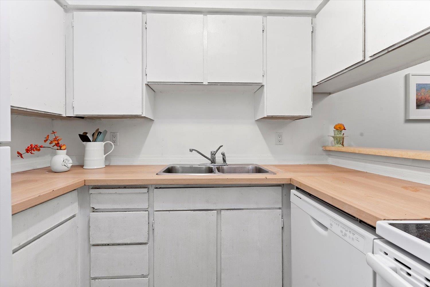 116 5294 204 STREET, #116