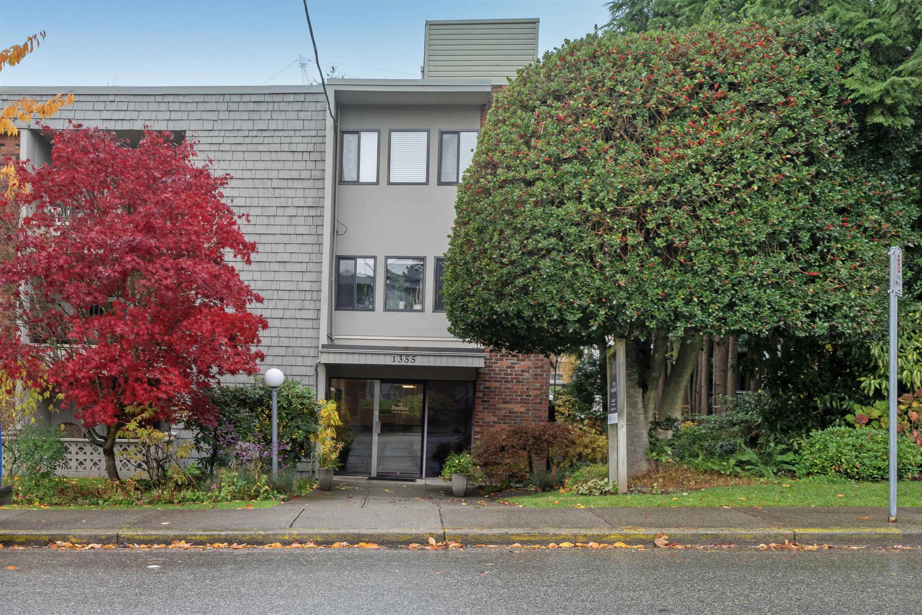 206 1355 FIR STREET, #206