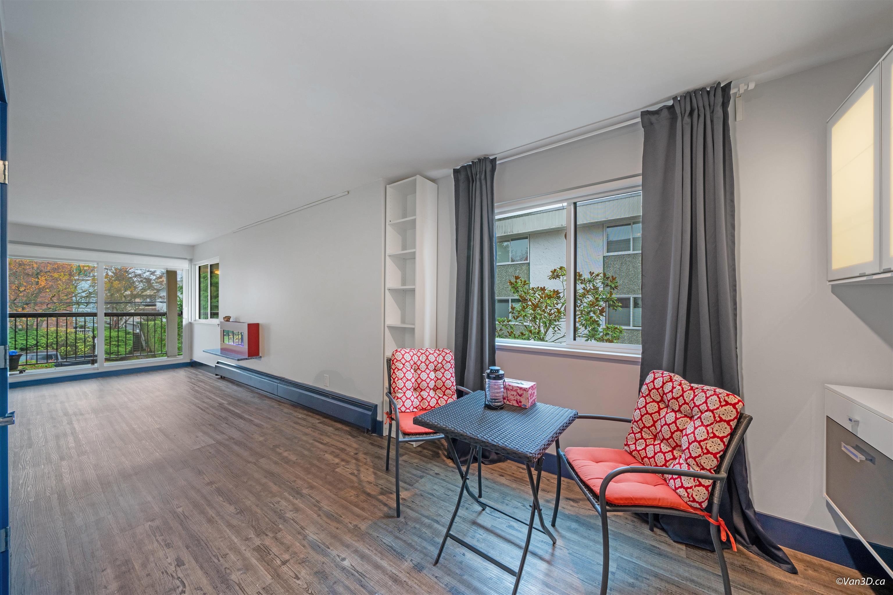 206 1355 FIR STREET, #206