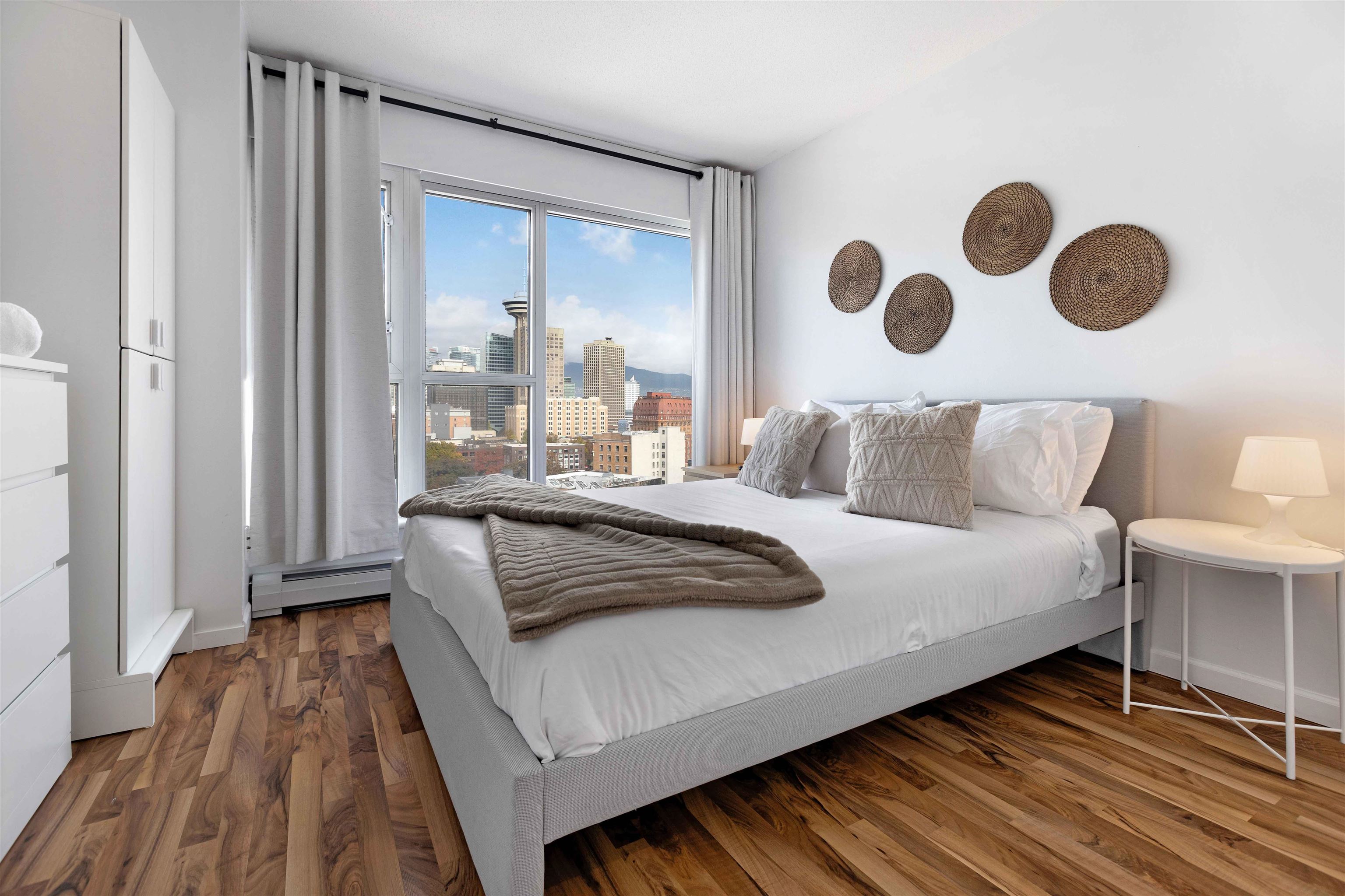 1601 183 KEEFER PLACE, #1601