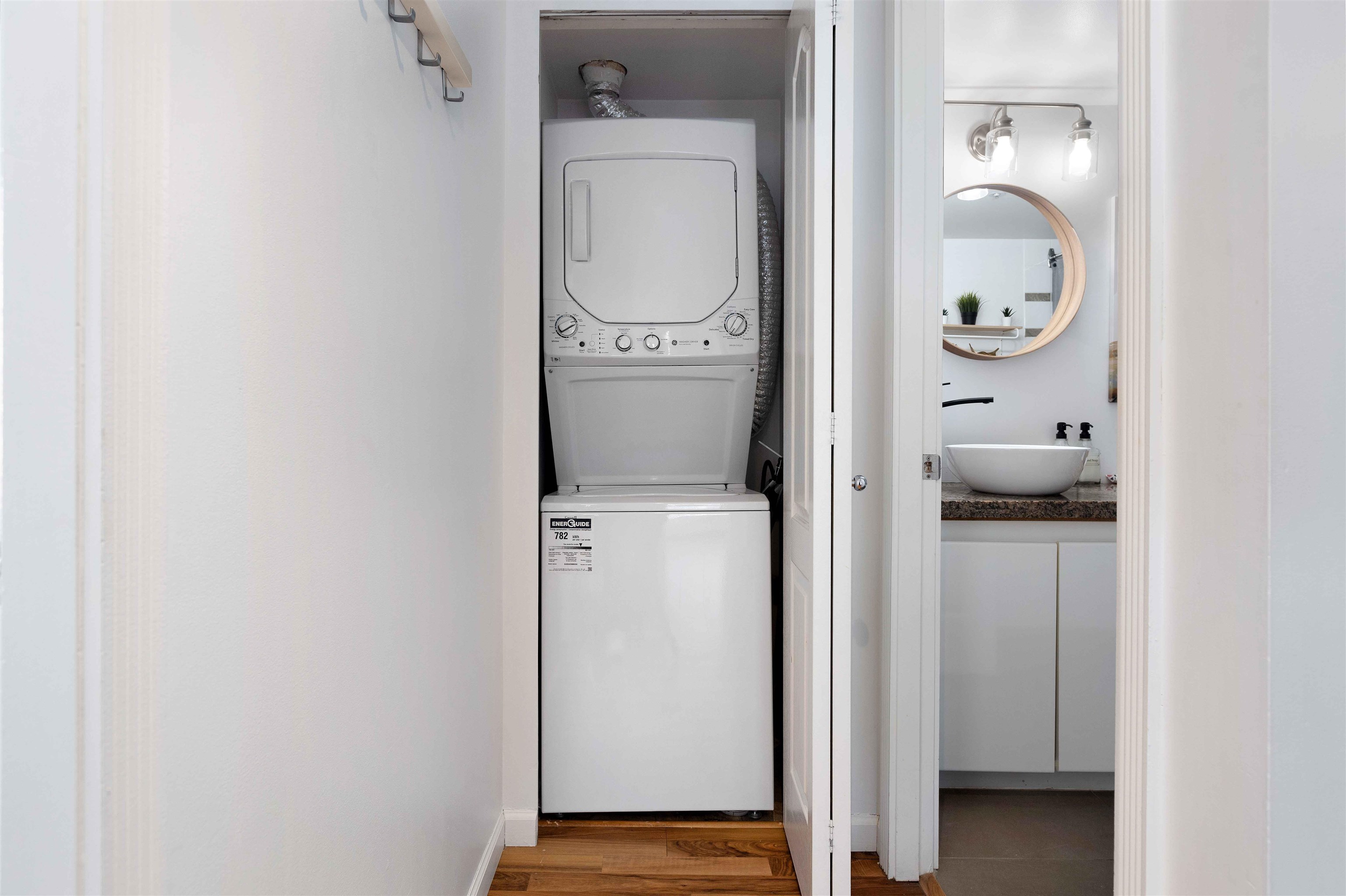 1601 183 KEEFER PLACE, #1601