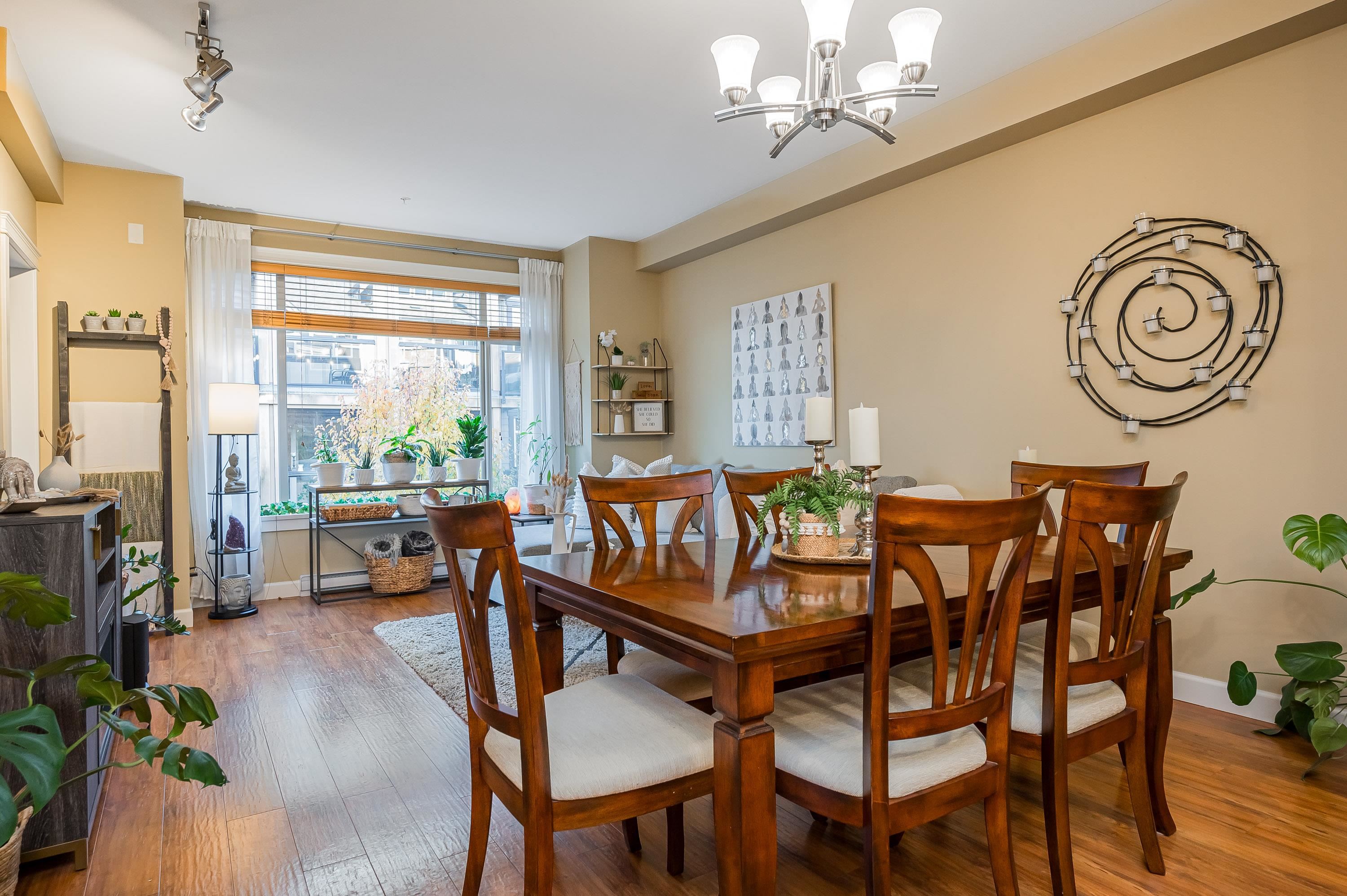 427 8288 207A STREET, #427
