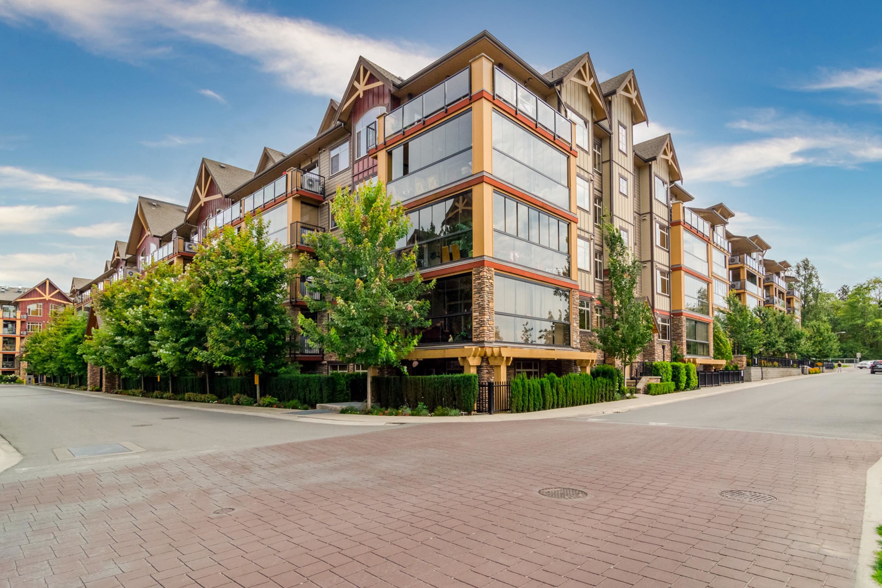 427 8288 207A STREET, #427