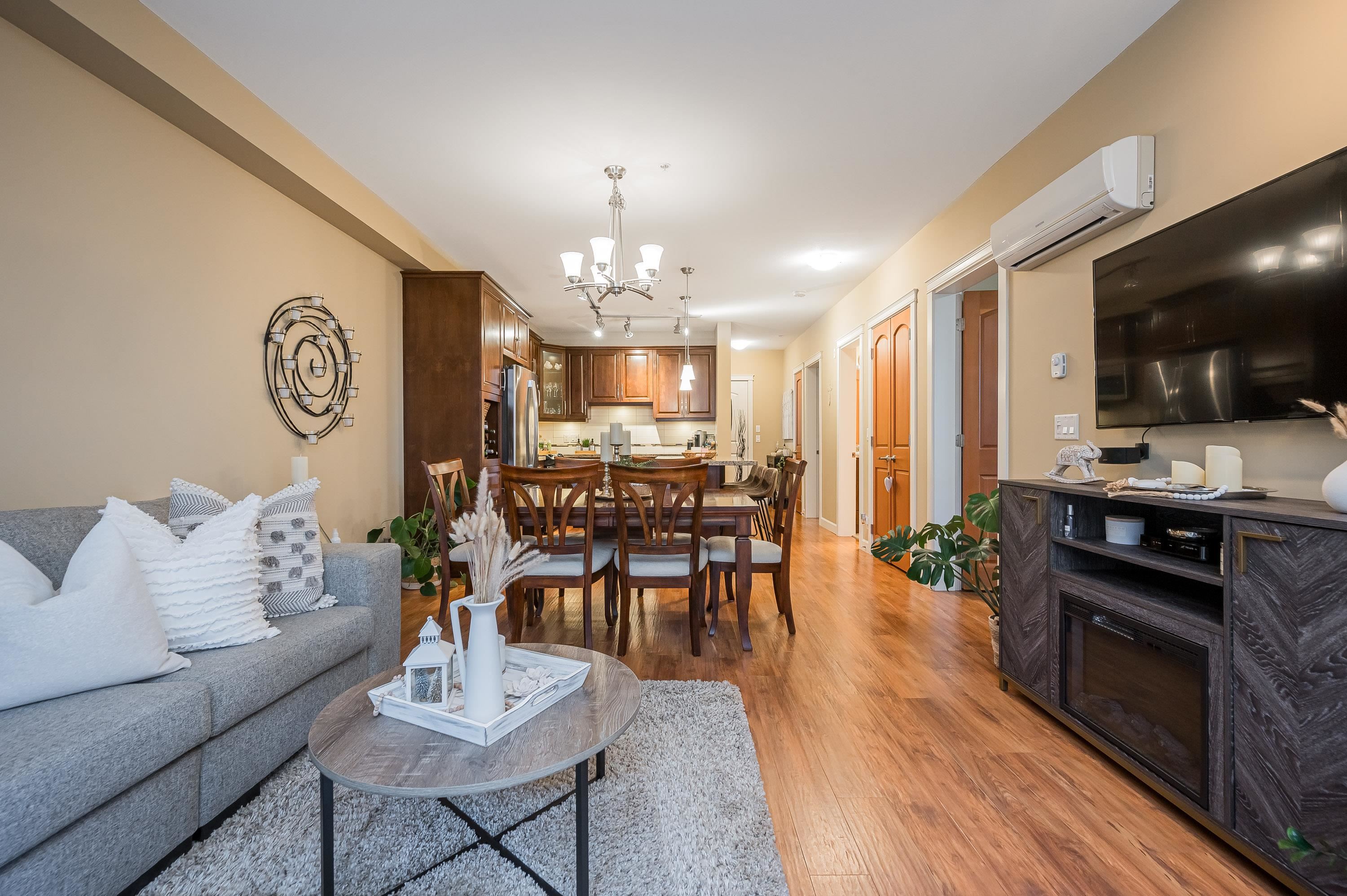 427 8288 207A STREET, #427