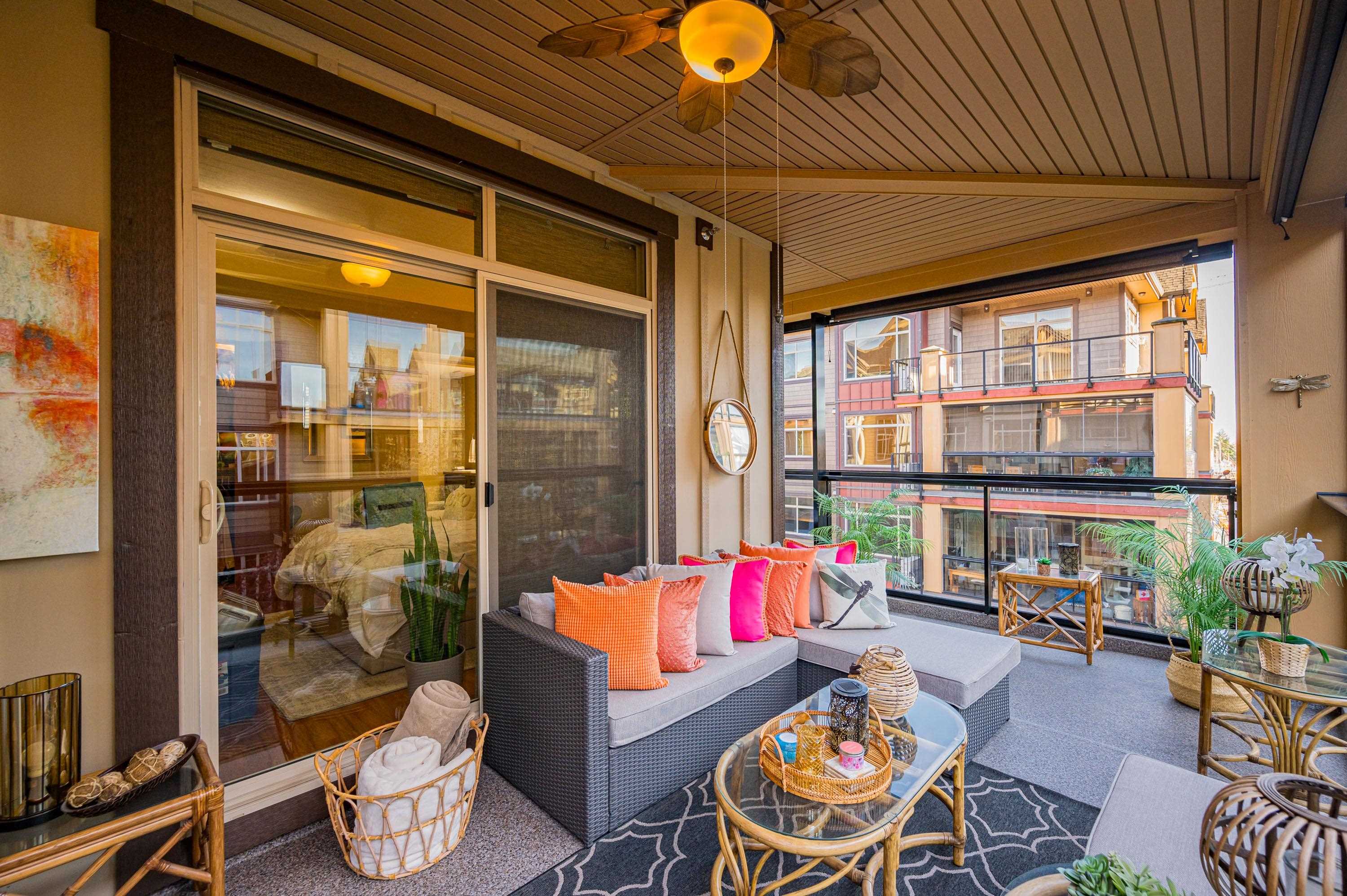 427 8288 207A STREET, #427