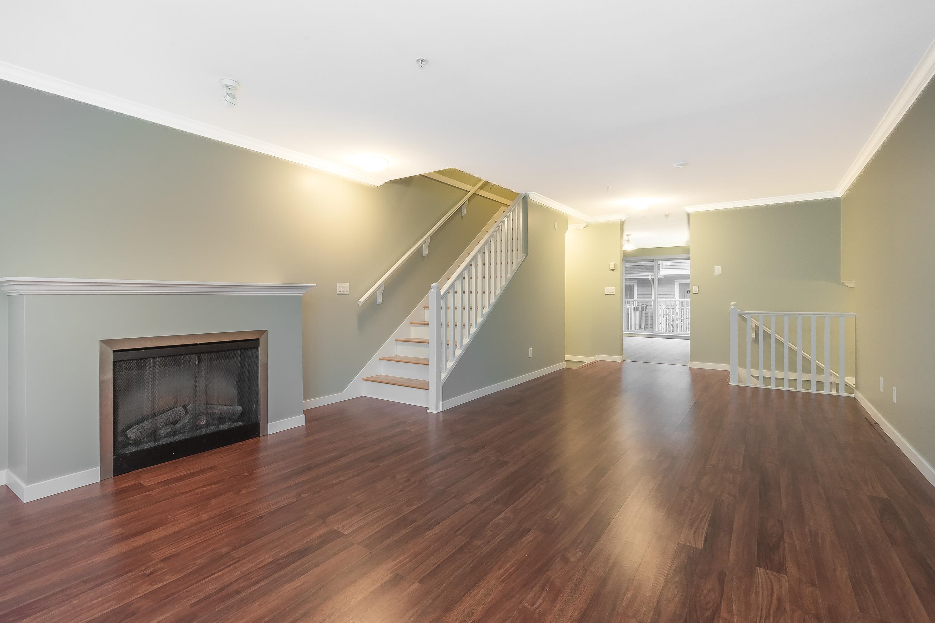 7 5255 201A STREET, #7