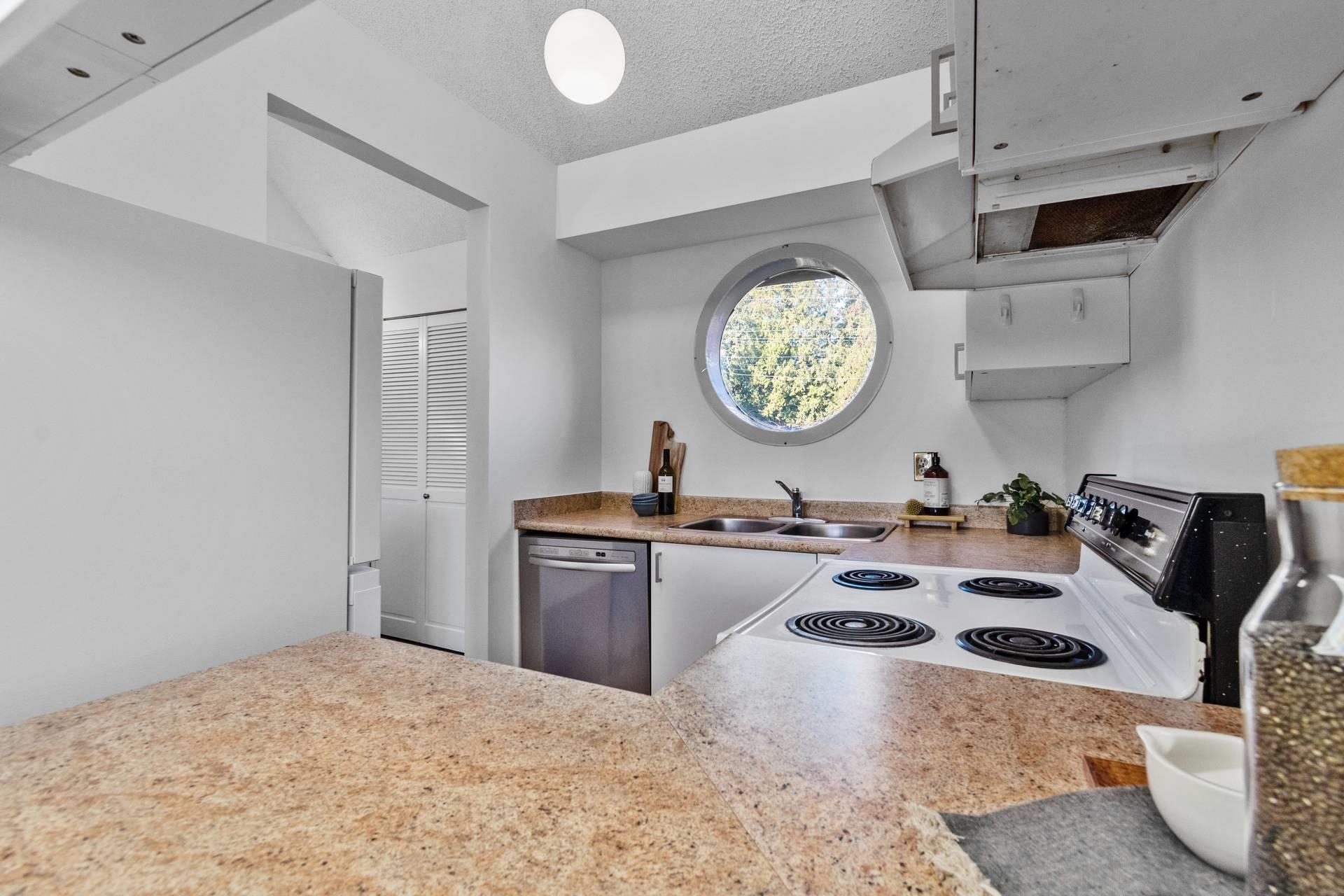 332 7377 SALISBURY AVENUE, #332