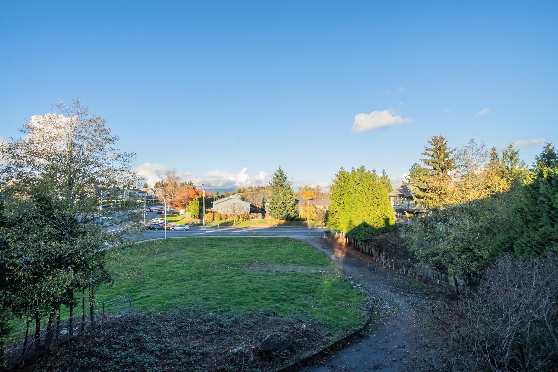 411 15220 GUILDFORD DRIVE, #411