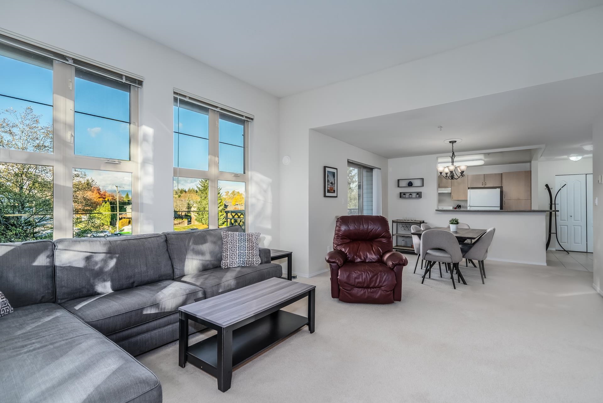 411 15220 GUILDFORD DRIVE, #411