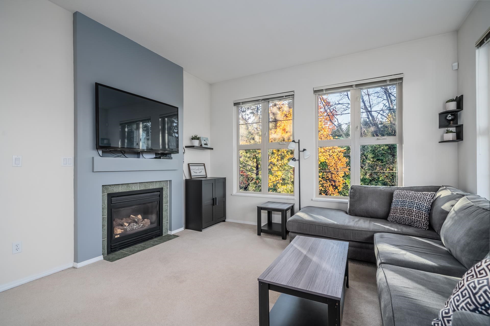 411 15220 GUILDFORD DRIVE, #411