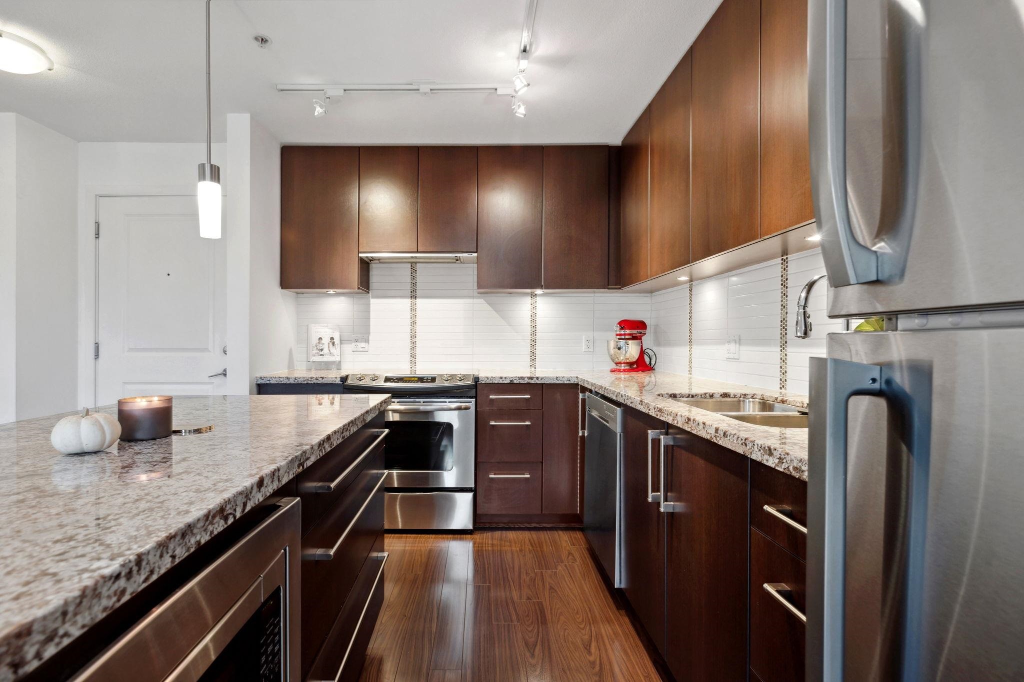 308 15765 CROYDON DRIVE, #308